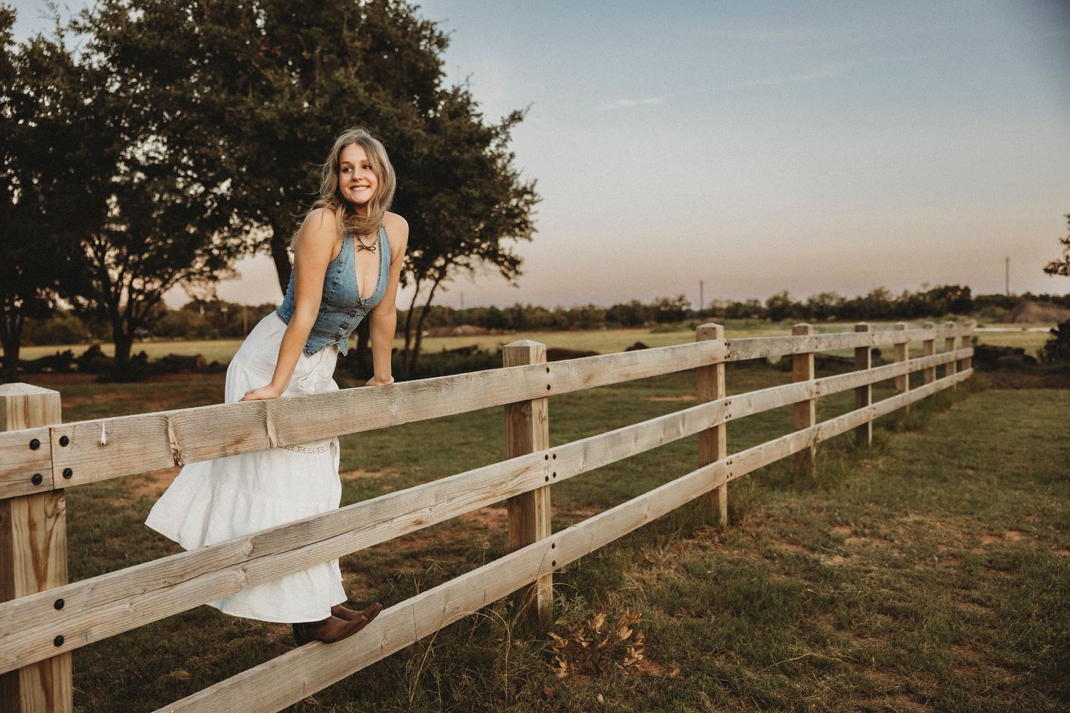 Outdoor senior photography in Buffalo Gap, Texas with a western-inspired Class of 2027 senior portrait.