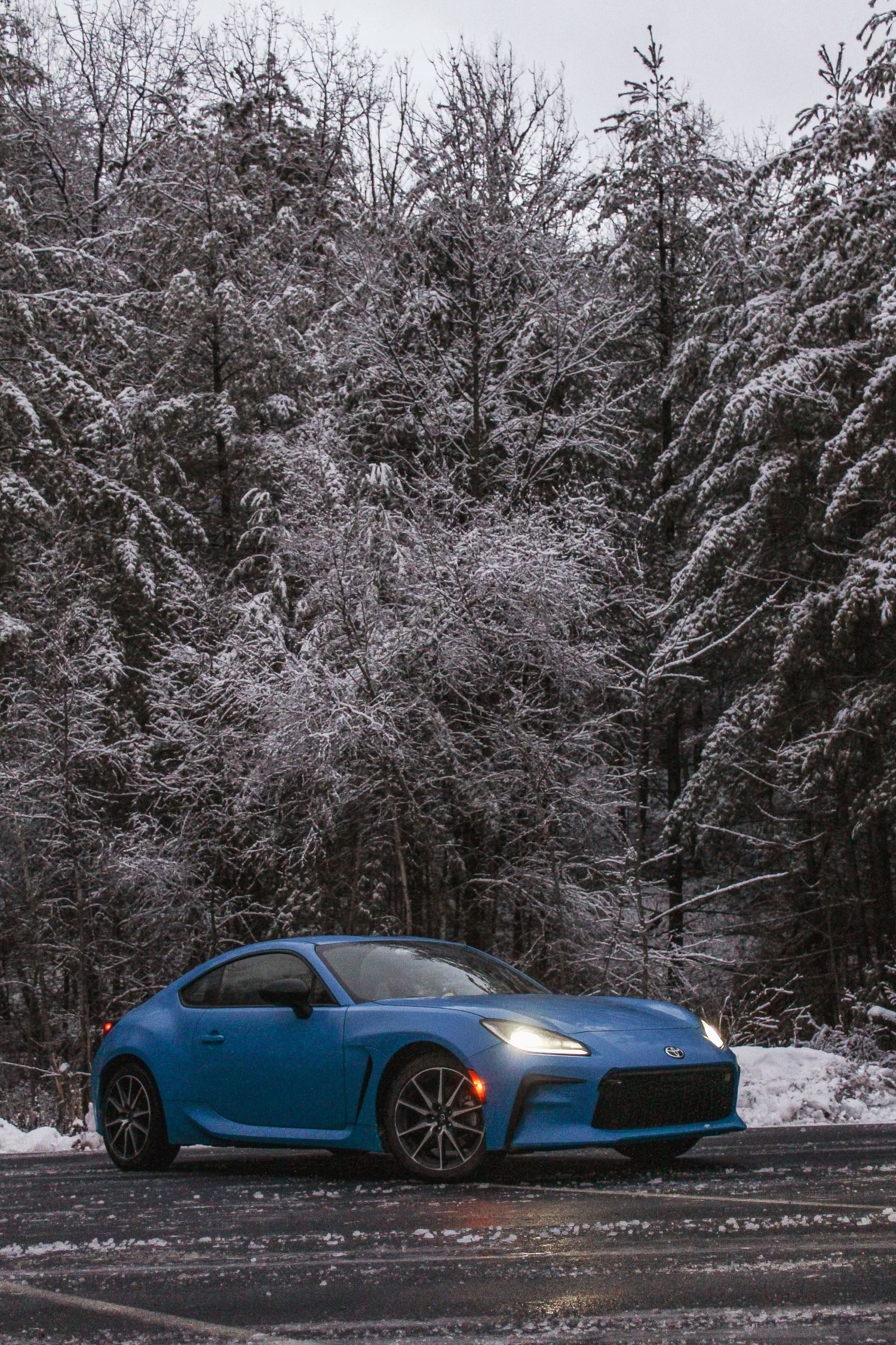 toyota gr 86 in the winter