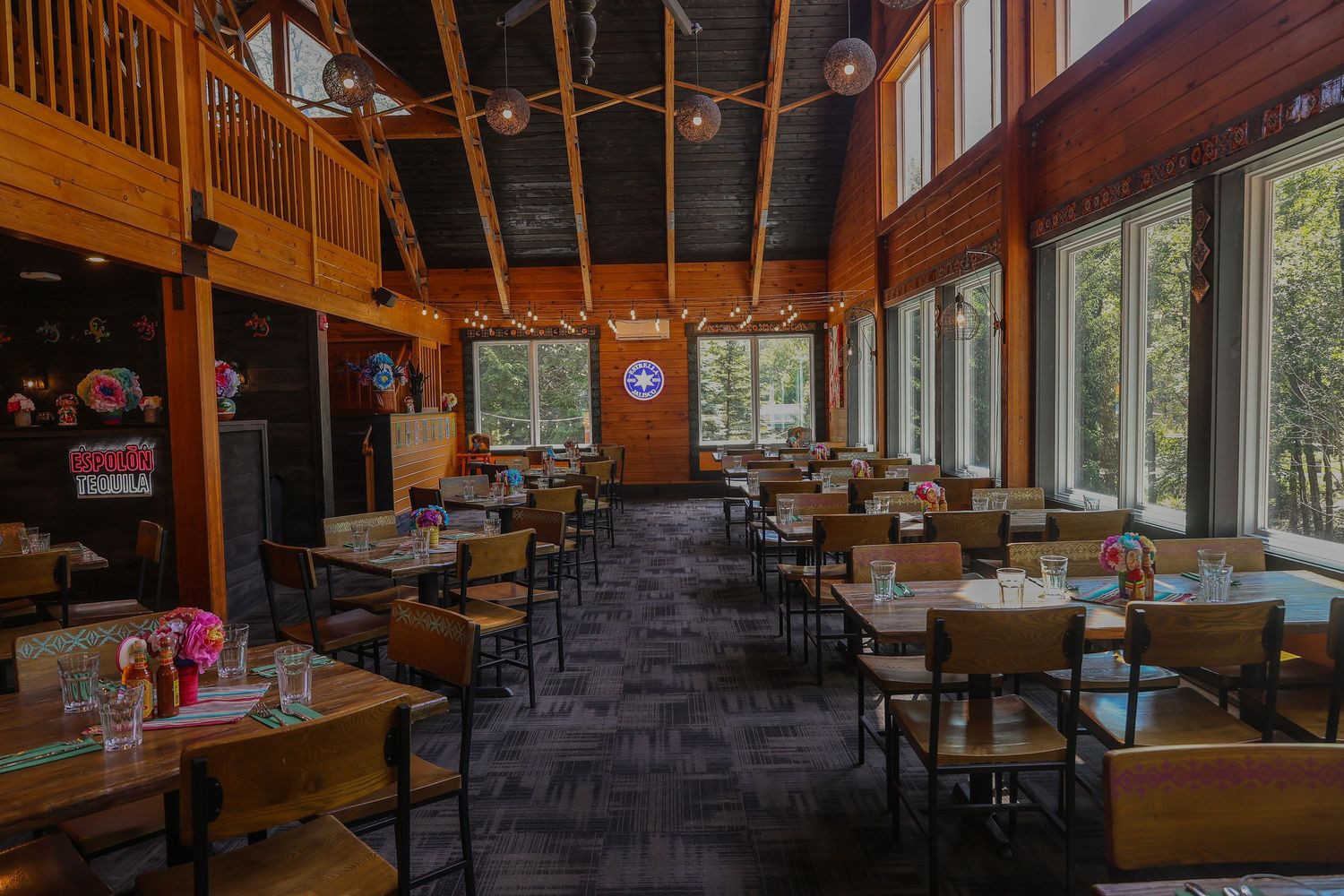 Restuarant space photography