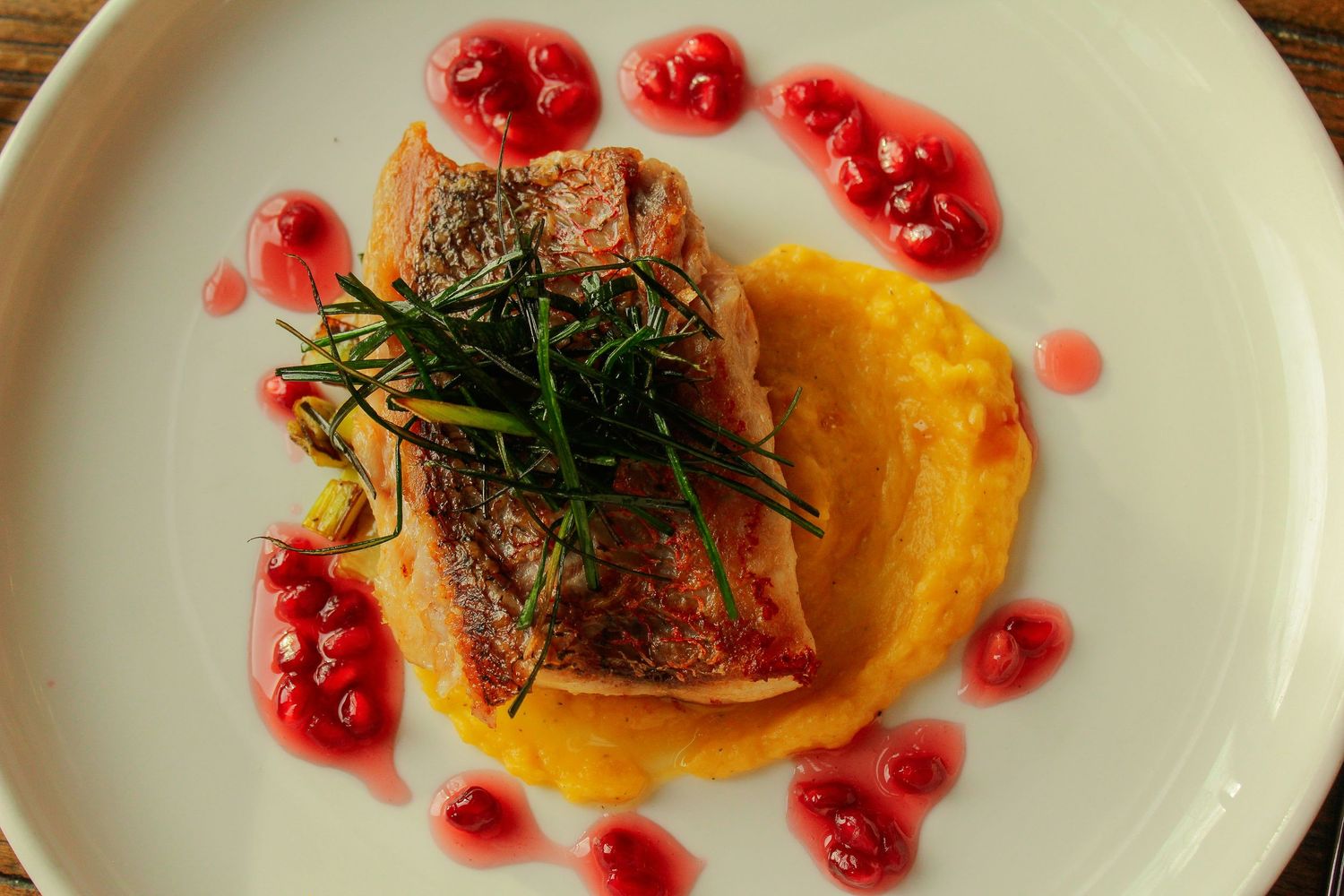 Restaurant photography featuring entree.