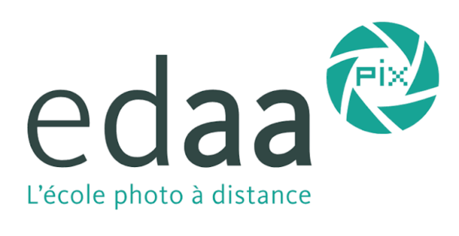 EDAA PIX L'ecole photo a distance logo with teal aperture symbol on white background.