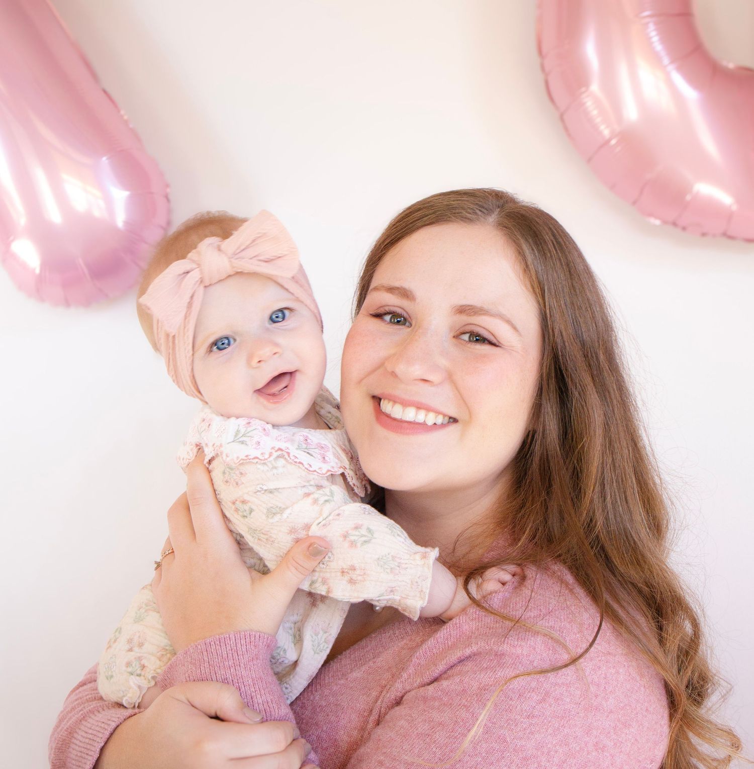 milestone
portrait
lifestyle
motherhood