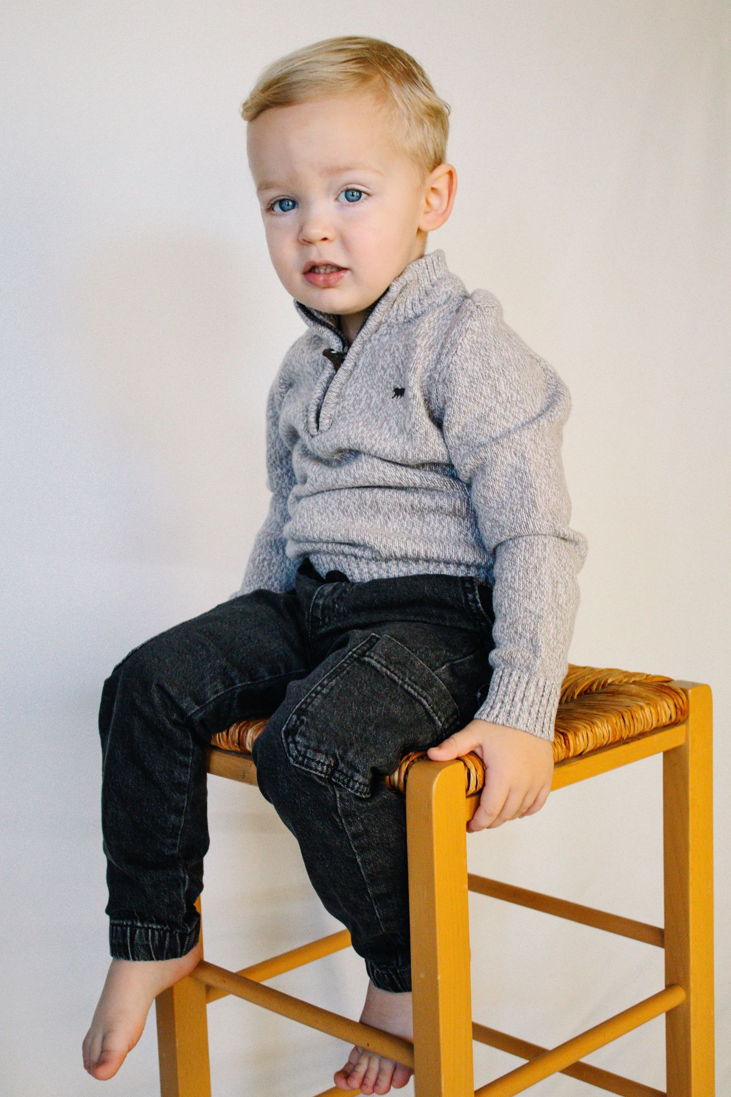 milestone
portrait
lifestyle