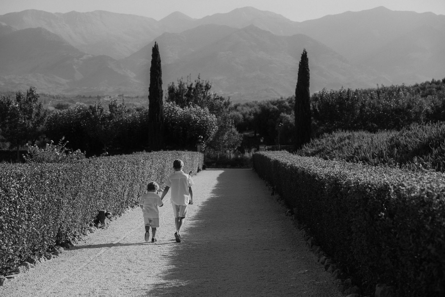 documentary cinematic wedding photographer Crete