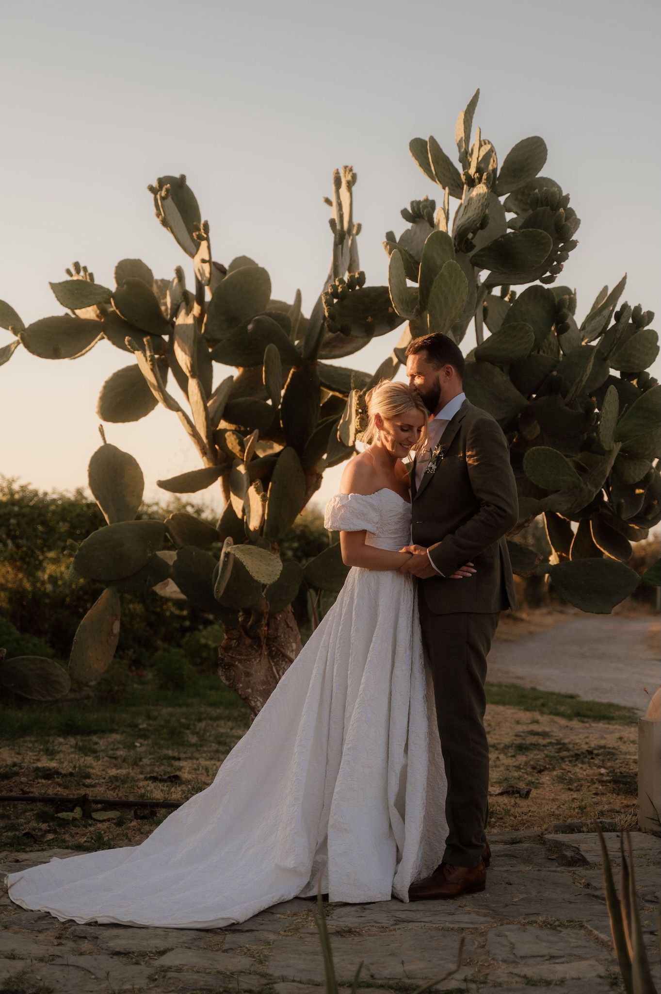 rustic chic vineyard wedding photographer in Agreco Farms, Crete Greece