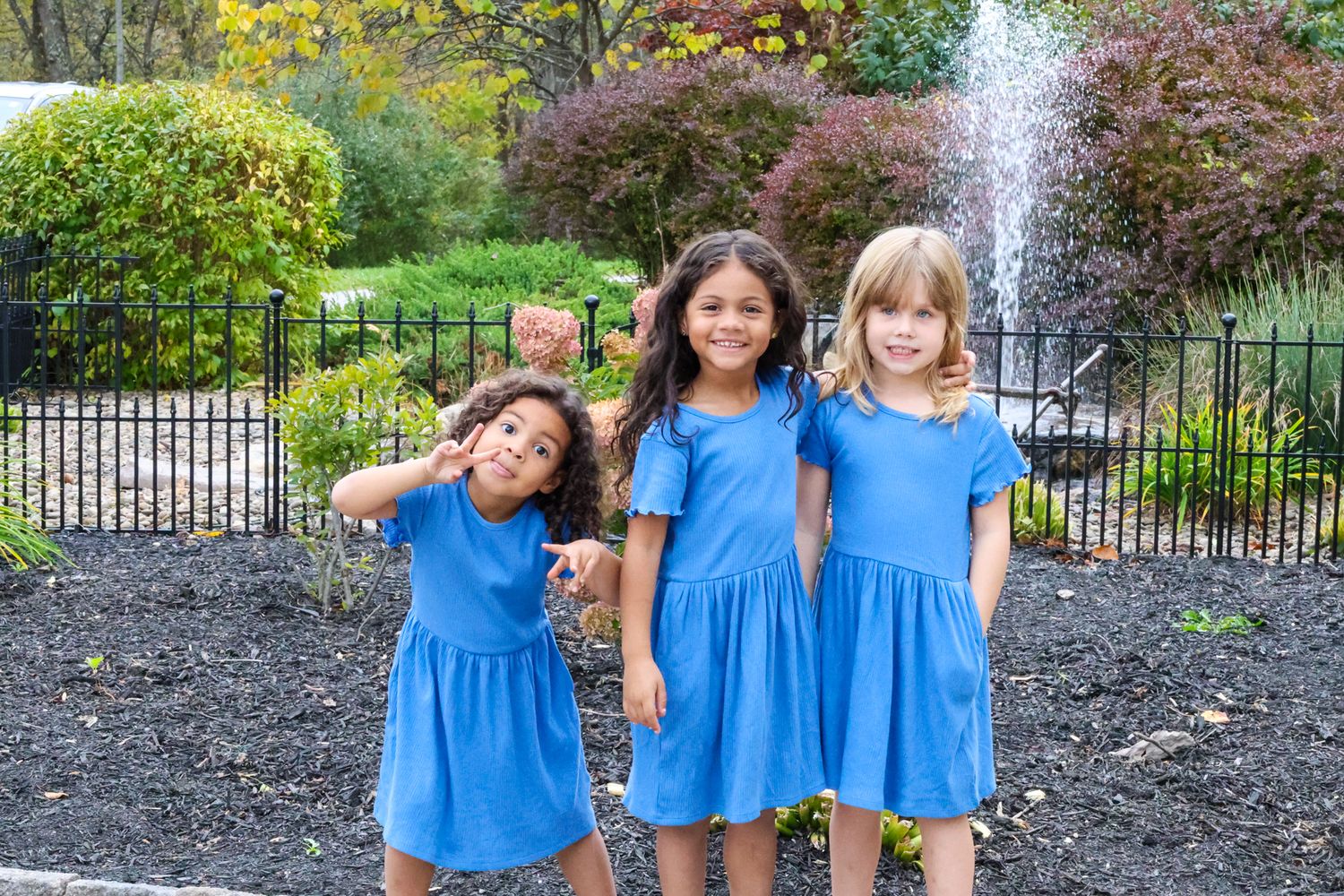 a professional photo of a little kid, family photography