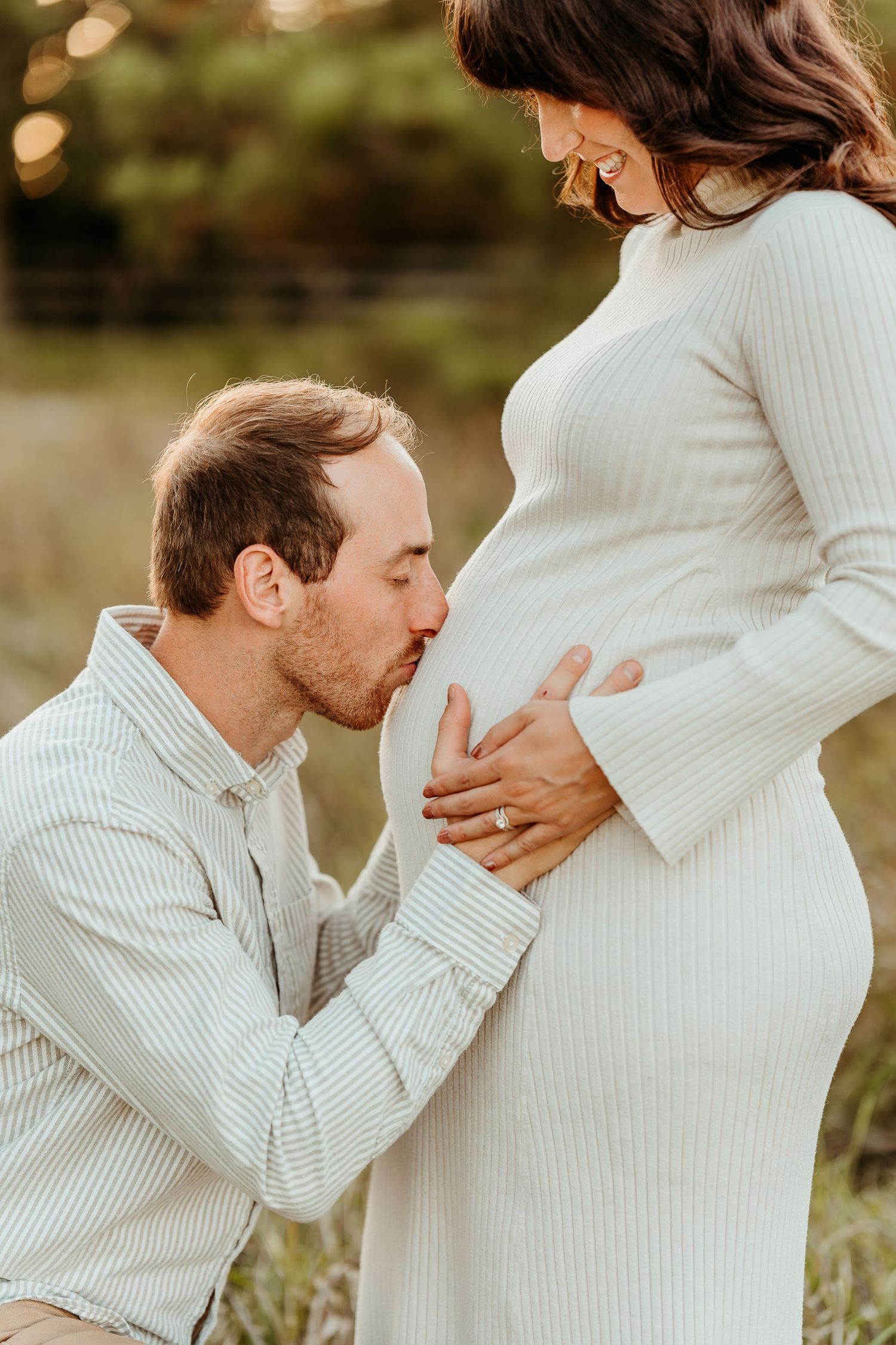 Intimate Maternity photos in Southeast Wisconsin