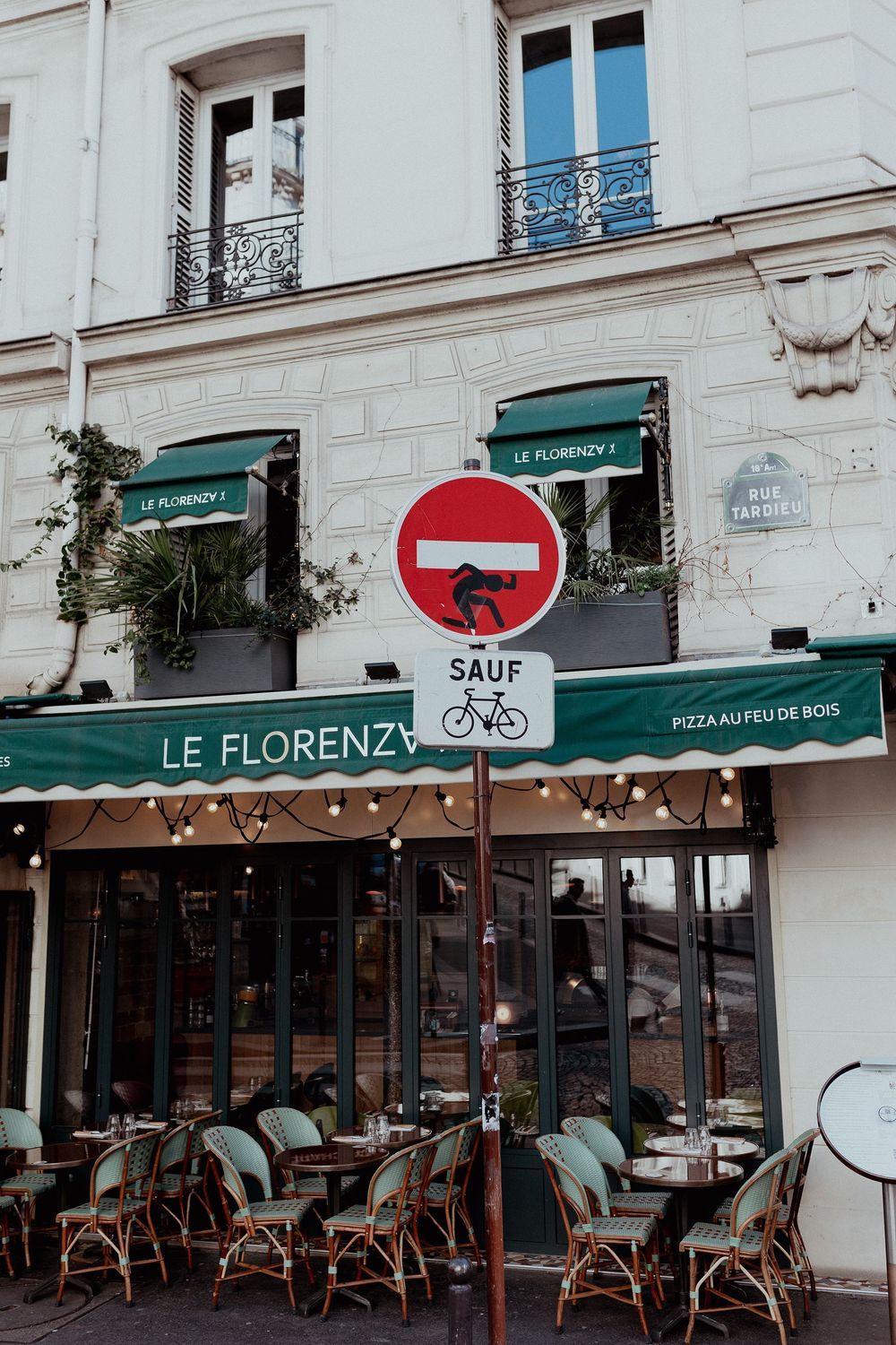 Paris, France | Travel and Documentary photography by Farheen Shaikh