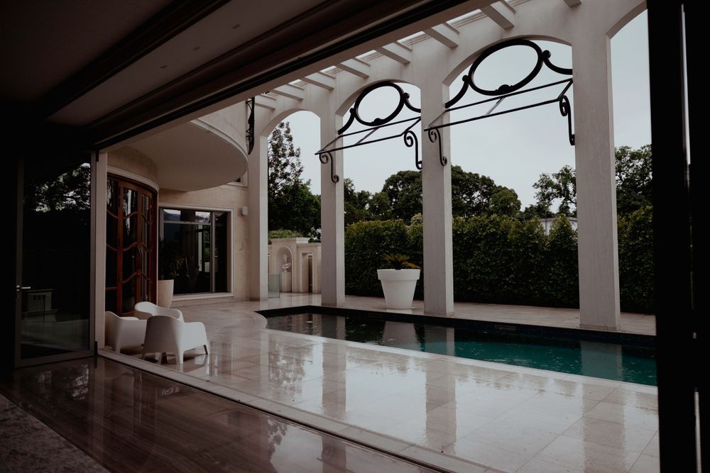 Architecture and Interiors Photographer Based in London | Real estate photgraphy