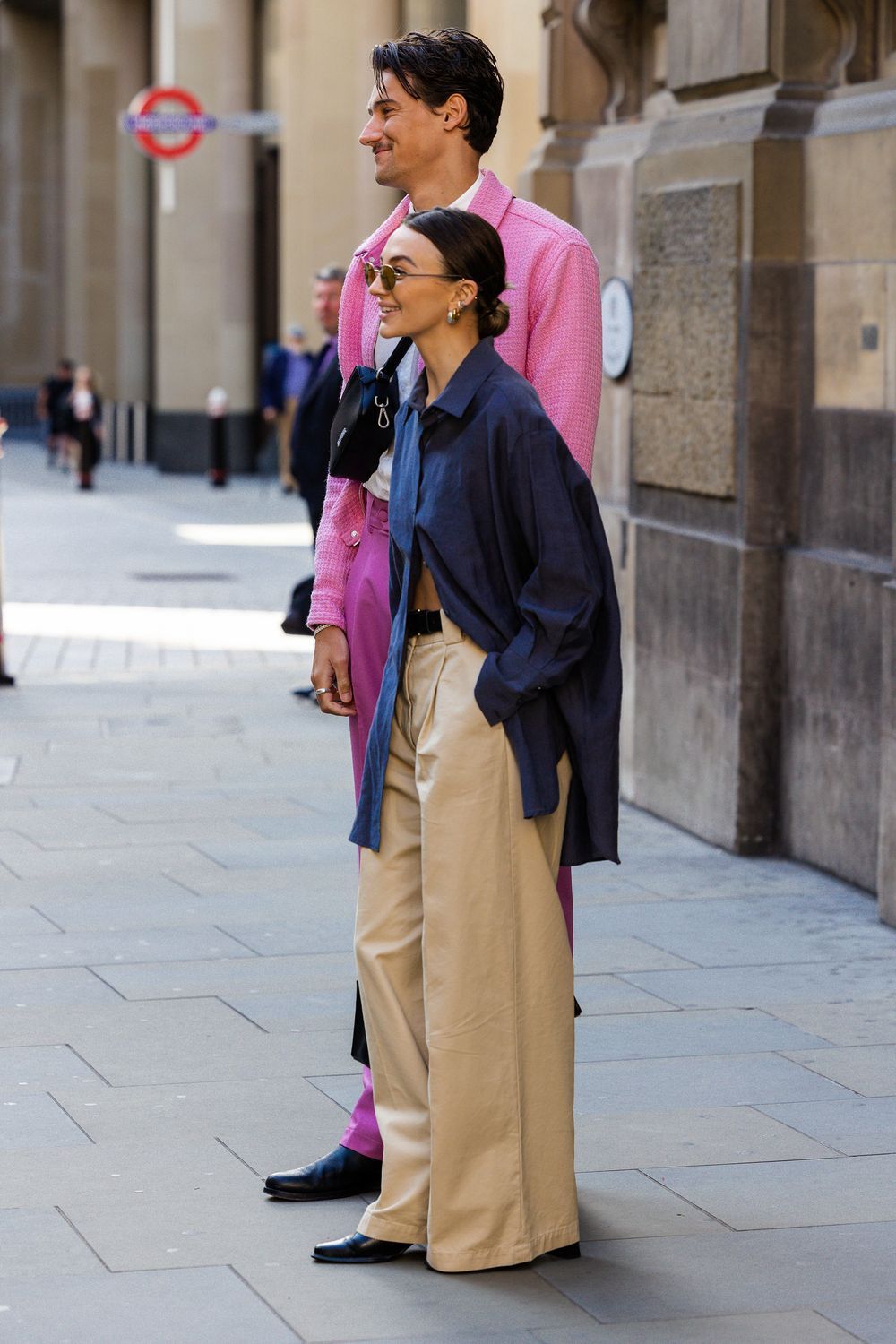 London fashion photographer – editorial street style portrait during LFW, captured by Shot by Farheenxo