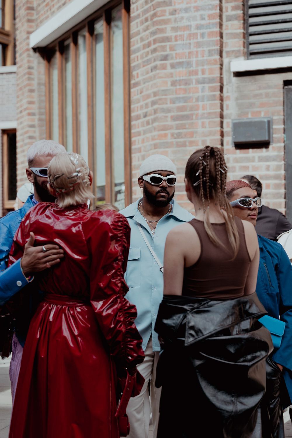London fashion photographer – editorial street style portrait during LFW, captured by Shot by Farheenxo