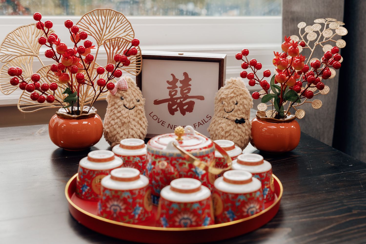 Red Chinese wedding tea set with double happiness symbol and berry florals at Razi Estate in Schomberg for Chinese tea ceremony.