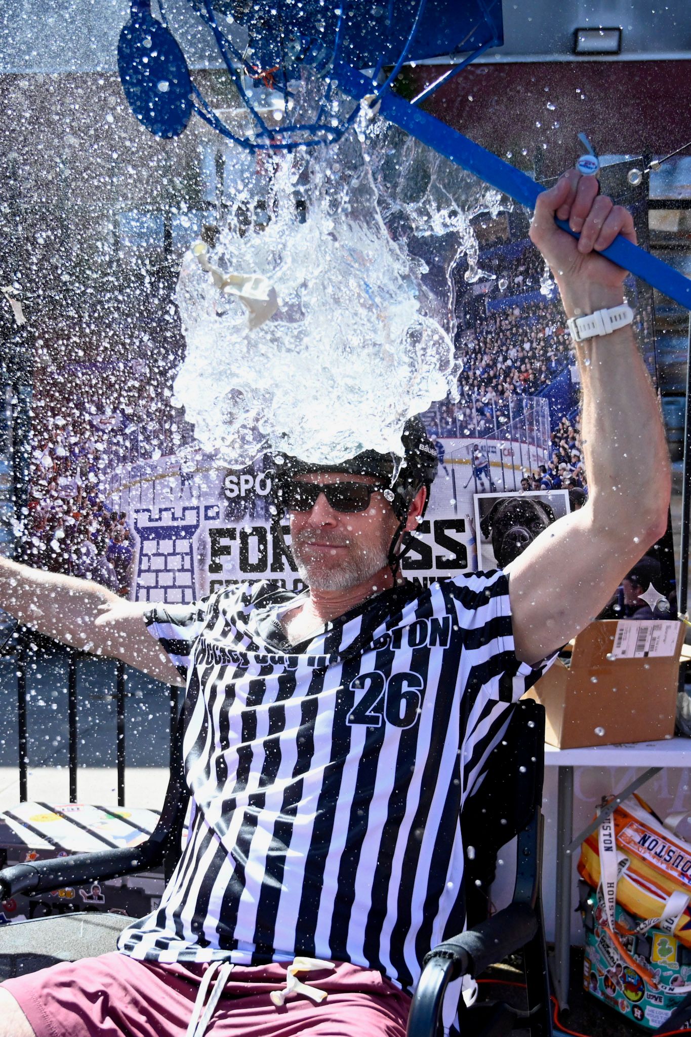 Houston Ref, getting wet because of kid