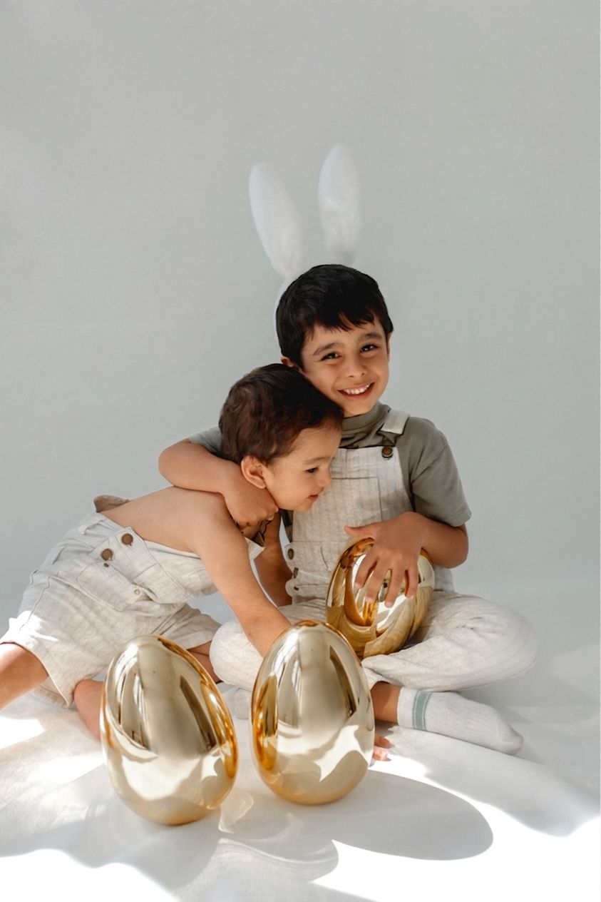 Unique Easter gift idea: A professional children's portrait session in Auckland.