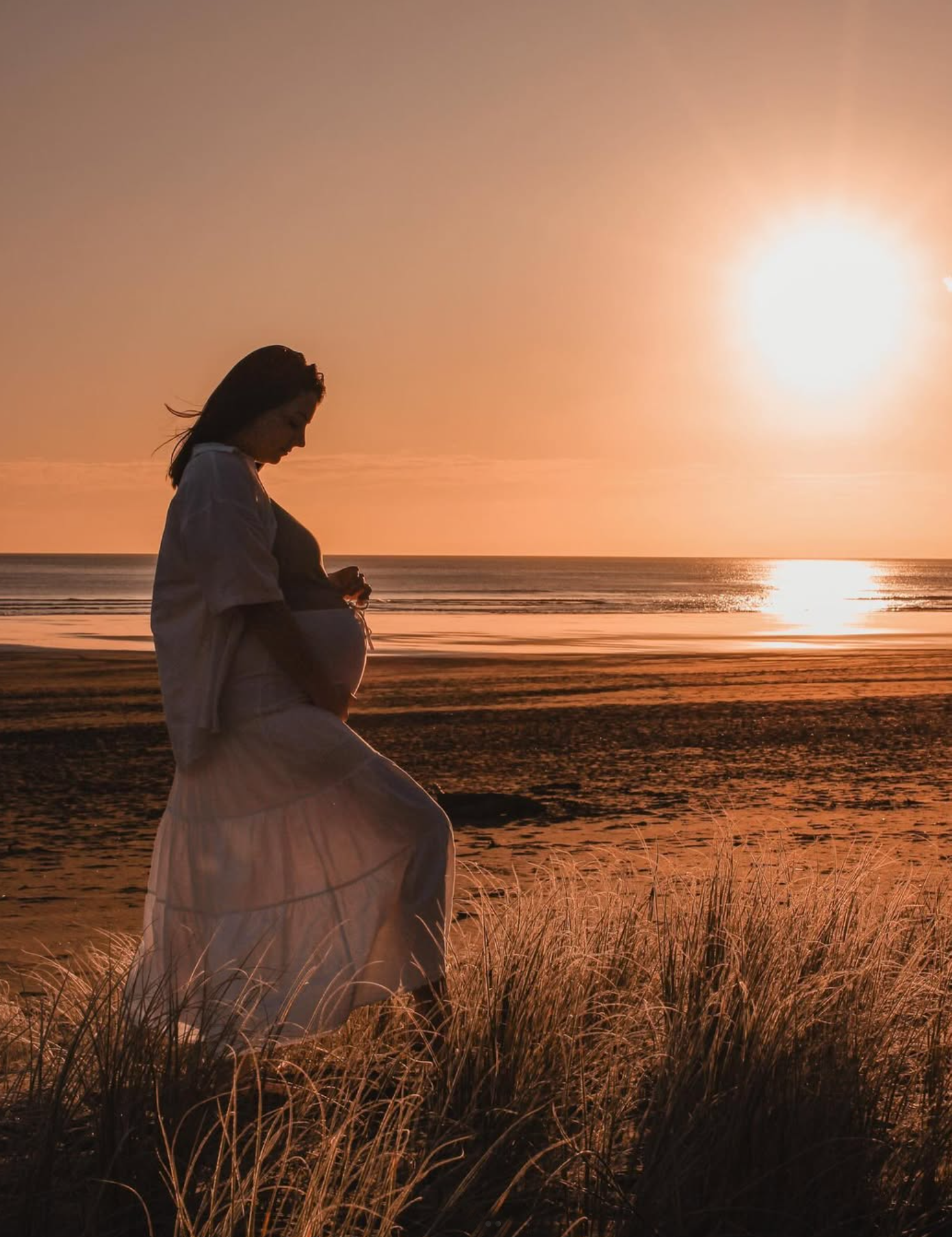 maternity-photography-auckland-golden-petals.jpg