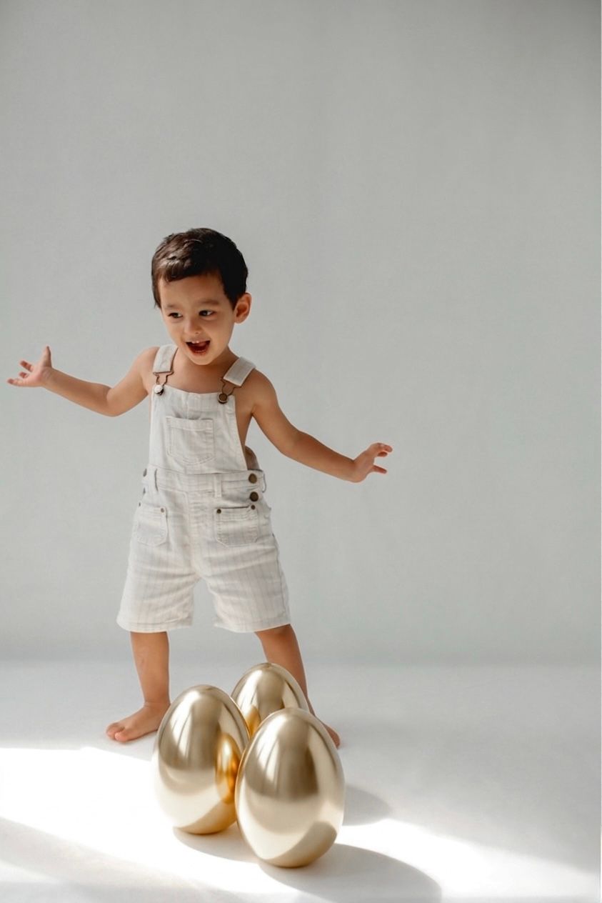Golden Eggs playful mini sessions.