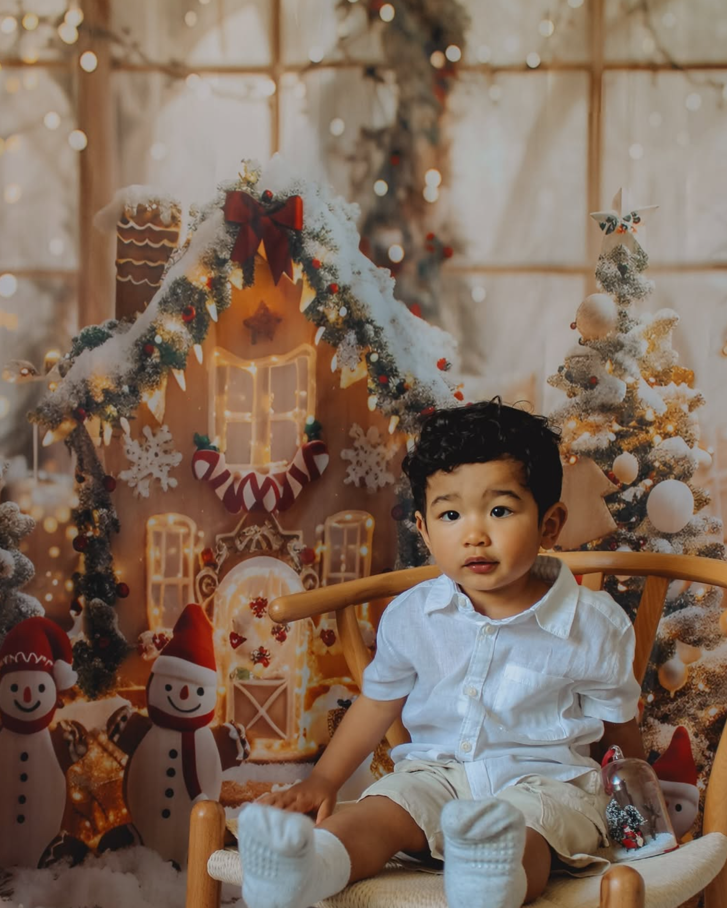 Family Christmas mini sessions photos, Auckland studio.