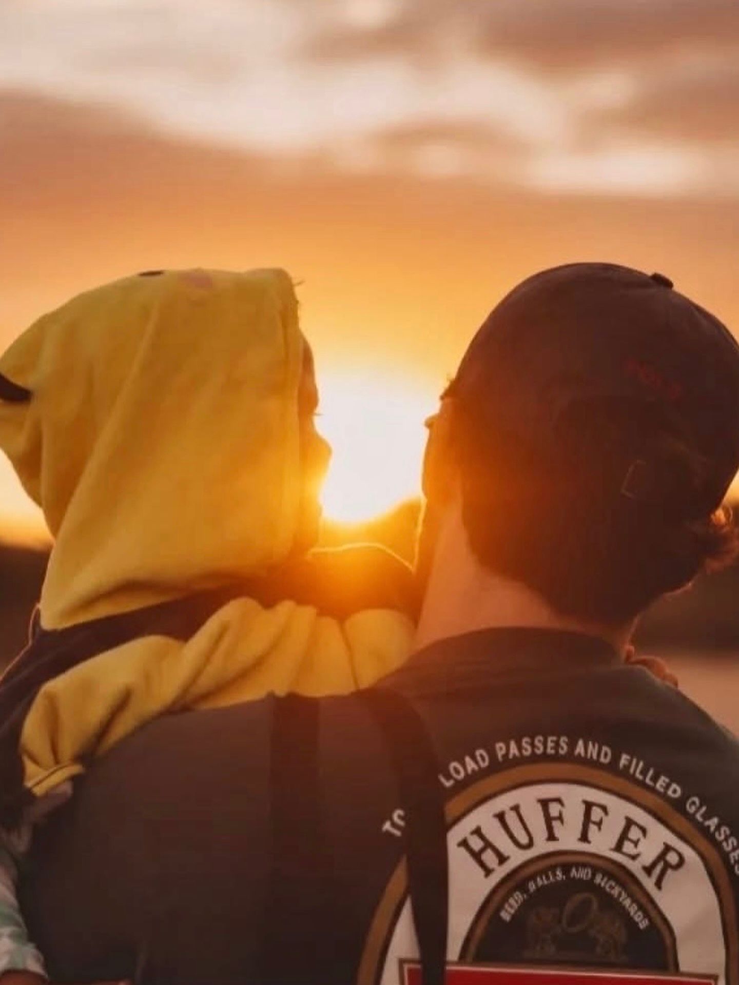 Affordable Sunset Photographer Auckland. For Family photos, couples photos, maternity and elopments.