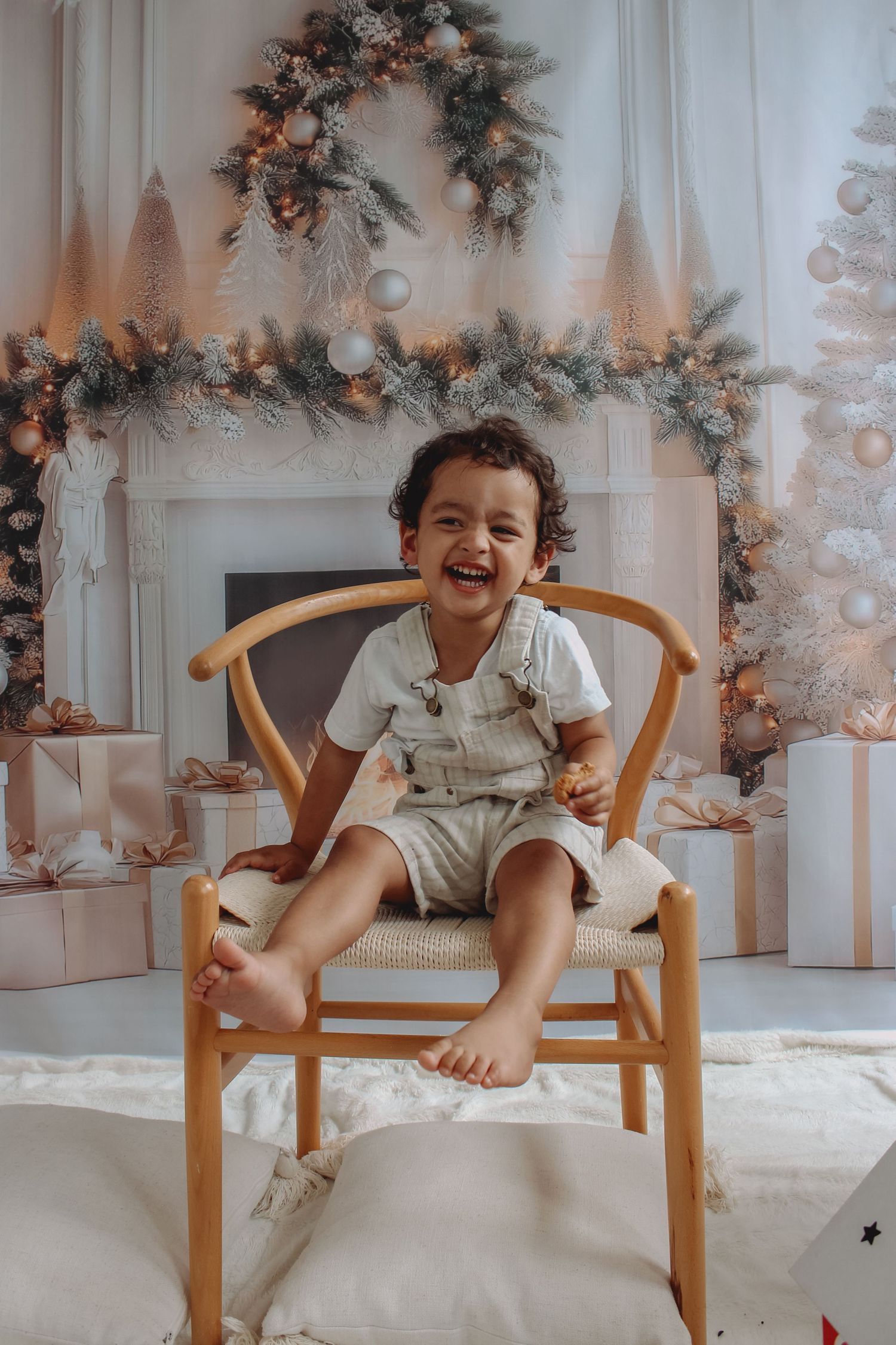 Child laughing for studio minis, Auckland