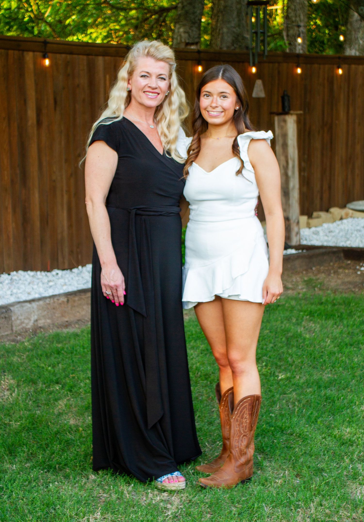 A mom and daughter photograph