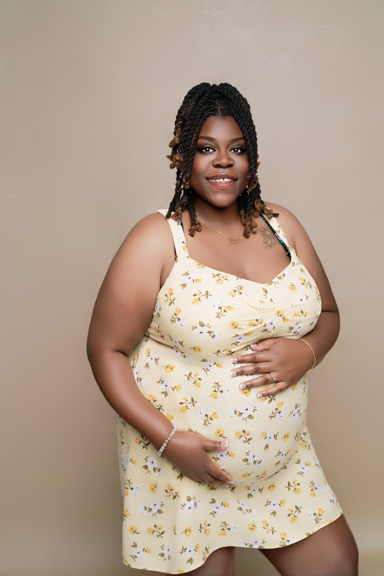 Maternity photography in Arlington Texas