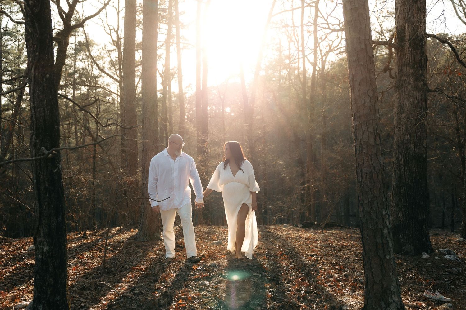 Intimate couples photos in natural light