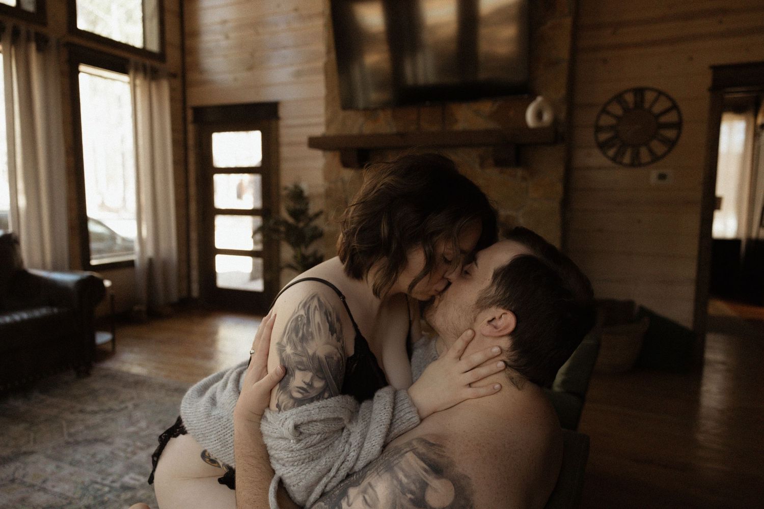 Intimate boudoir photography in Broken Bow