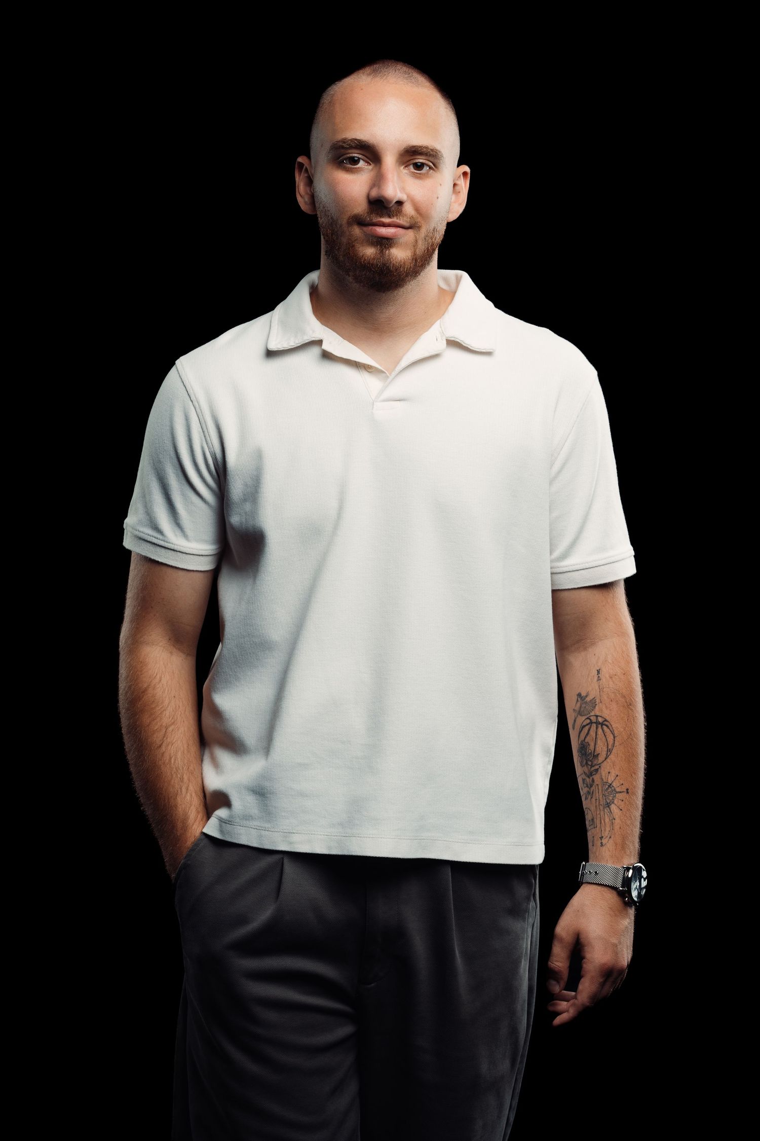 studijski portret moškega
