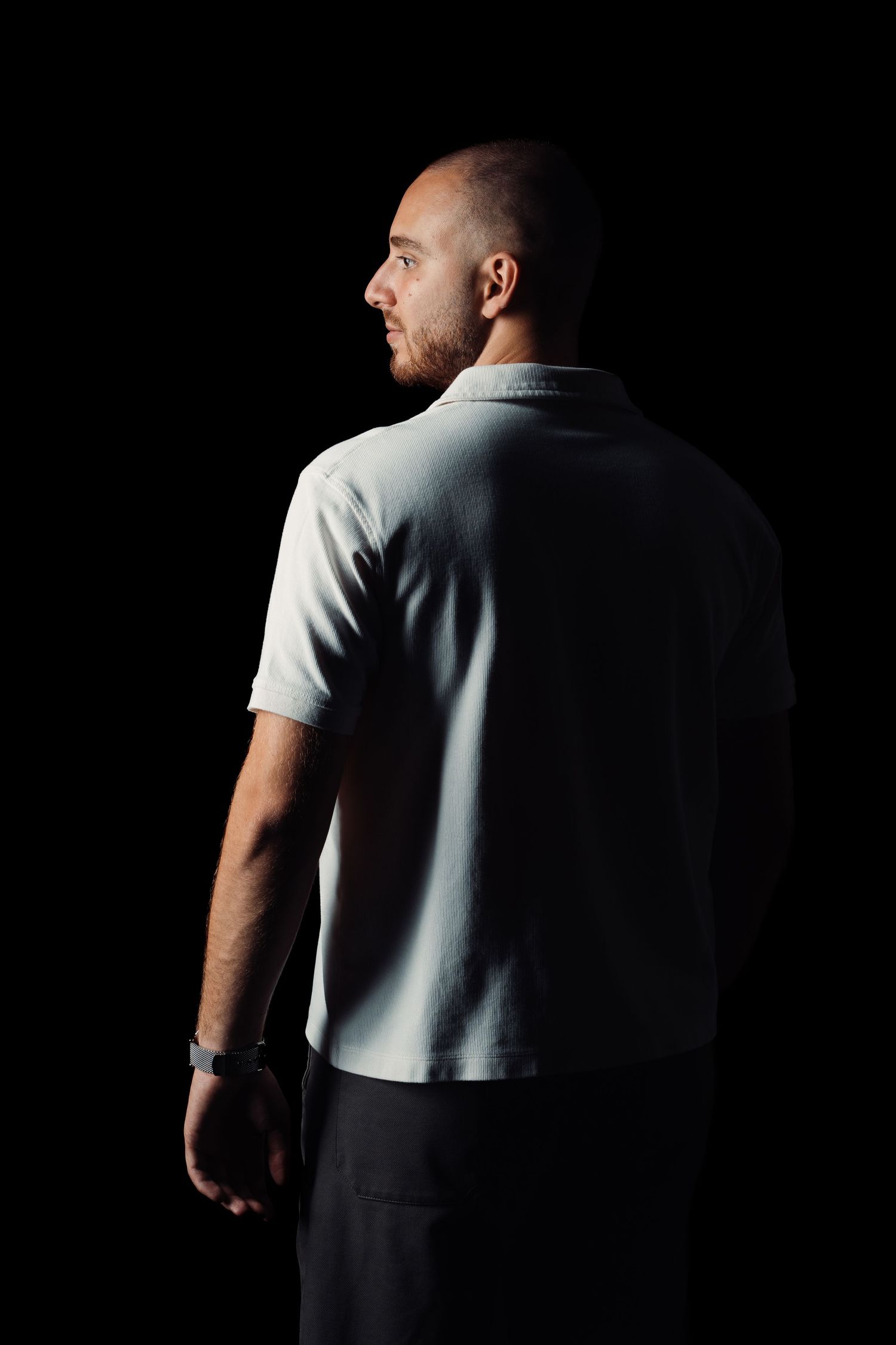 studijski portret moškega