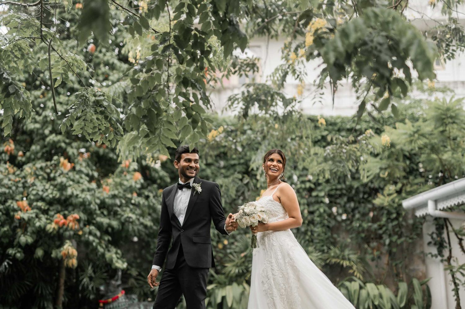 Candid wedding moment between bride and groom in Sri Lanka Natural wedding moments captured in Sri Lanka