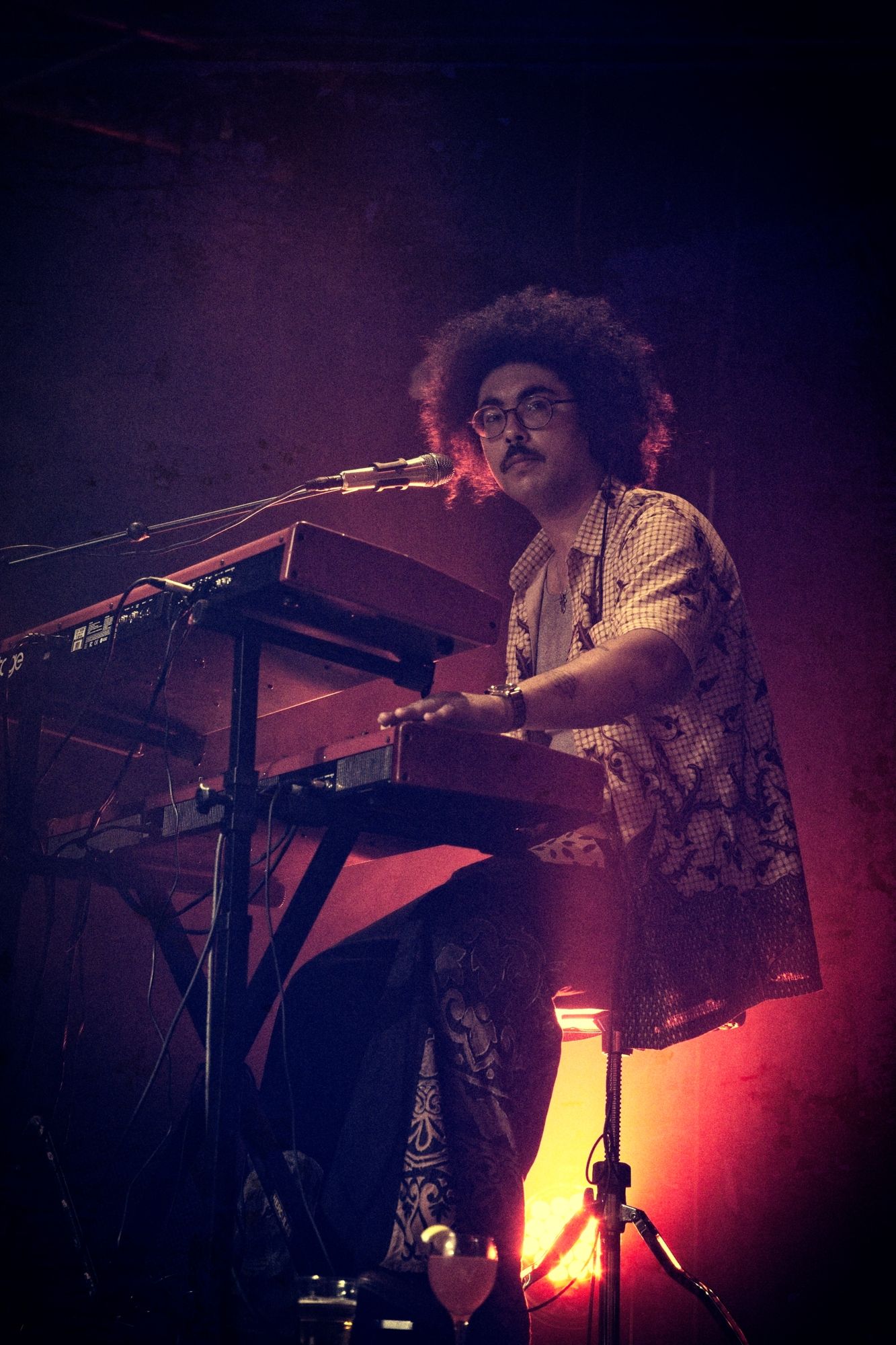 The Free Label organ player