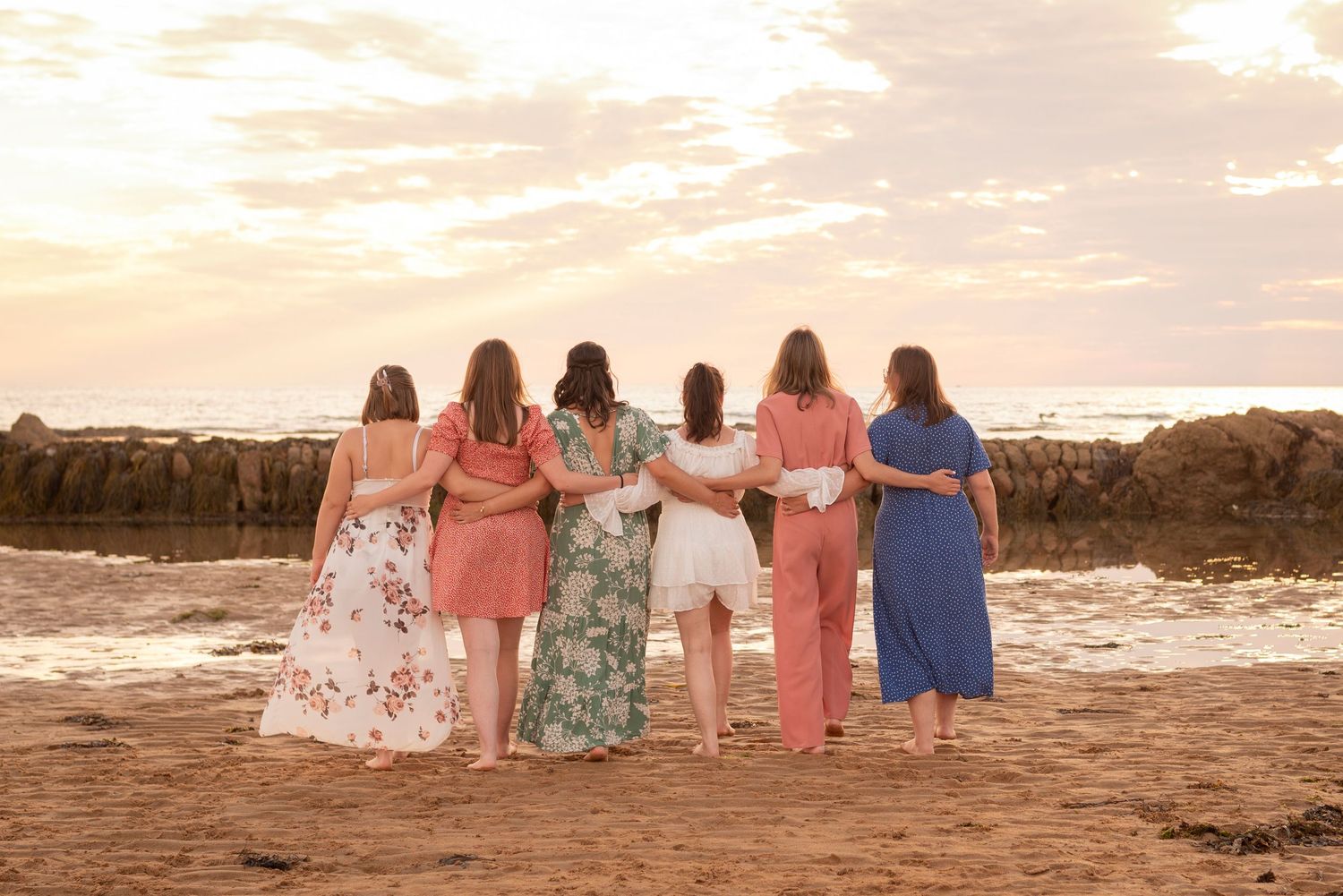 Séance photo entre amies à la plage