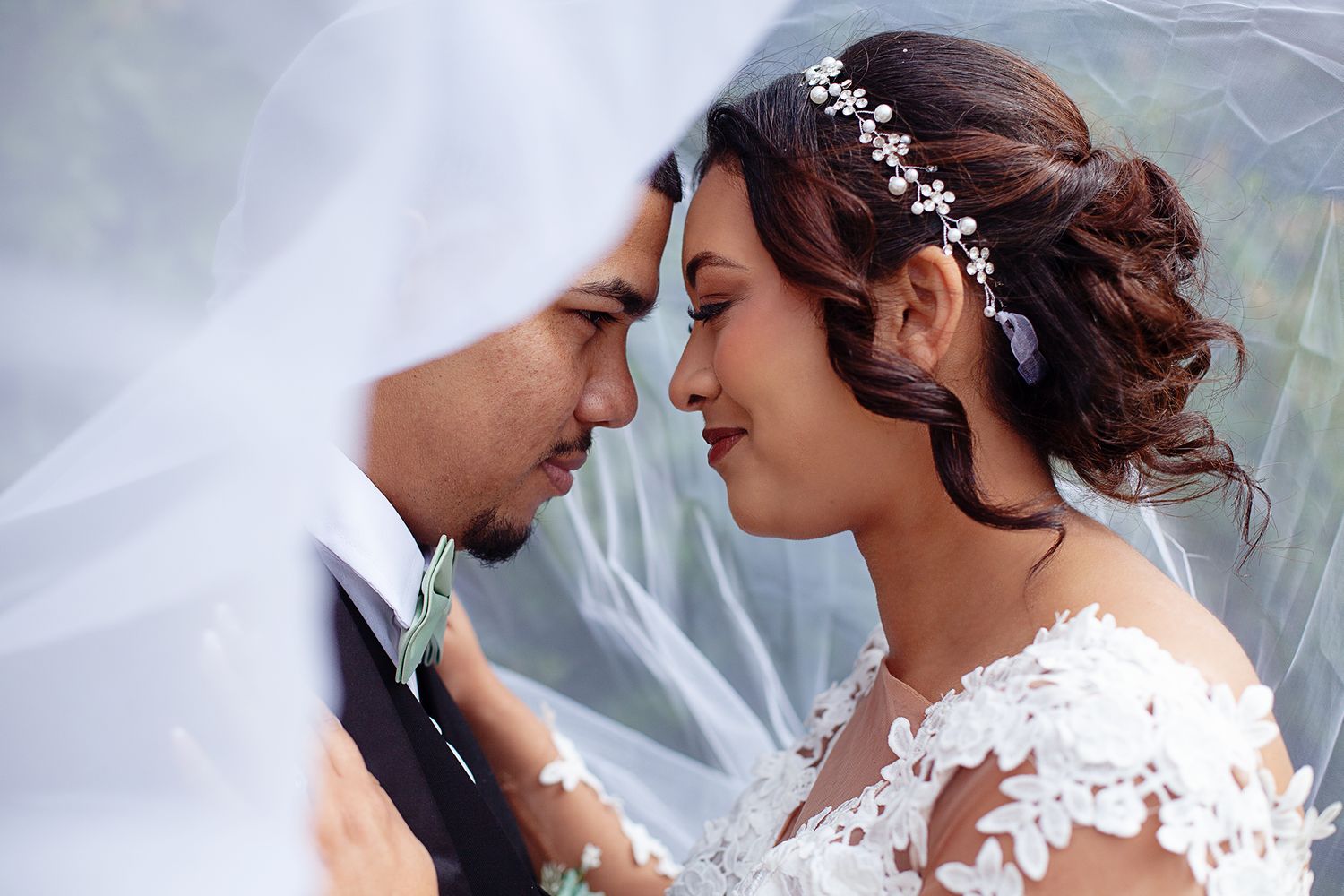 Cape Town Wedding .Cape Town Wedding photographer.Wedding Venues in Cape Town.Wedding packages in Cape Town.Cape Town capturing bride & groo