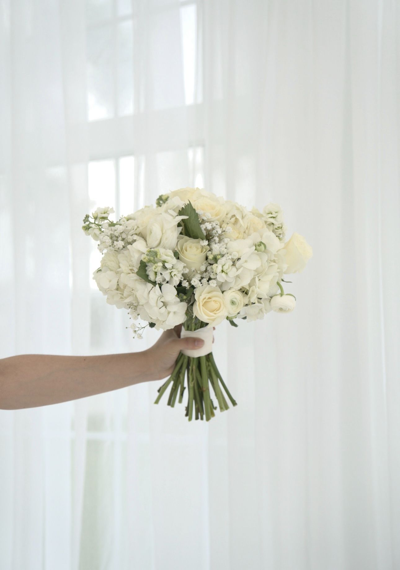 Classic white Bridal Bouquet