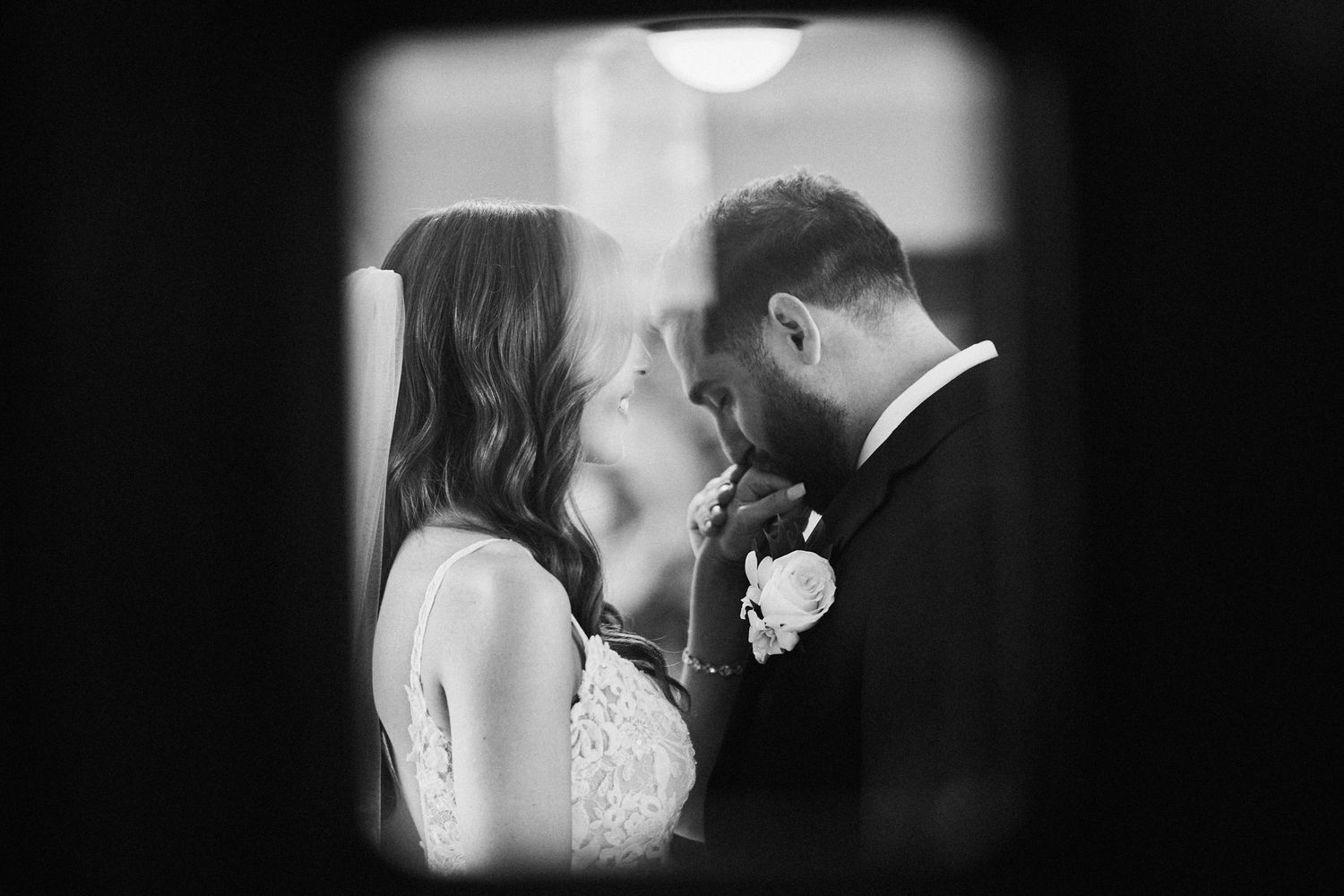 Nelstudios photographs a bride and groom in Westchester, NY, where they share a moment together before the wedding ceremony.