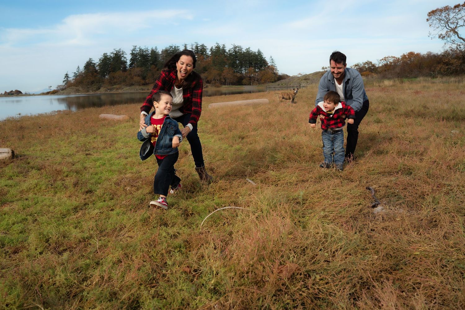 Naniamo, BC family photographer capturing a family of four in the beautiful outdoors.
