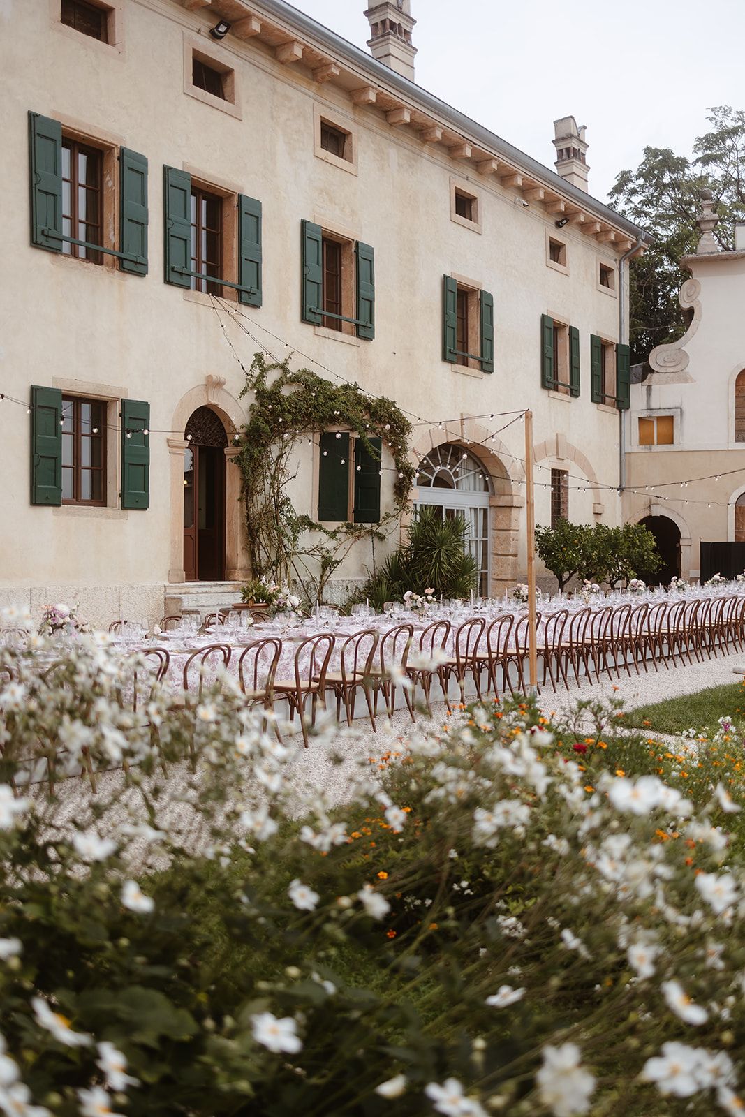 Elegant Wedding Breakfast Villa Pellegrini in Italy.