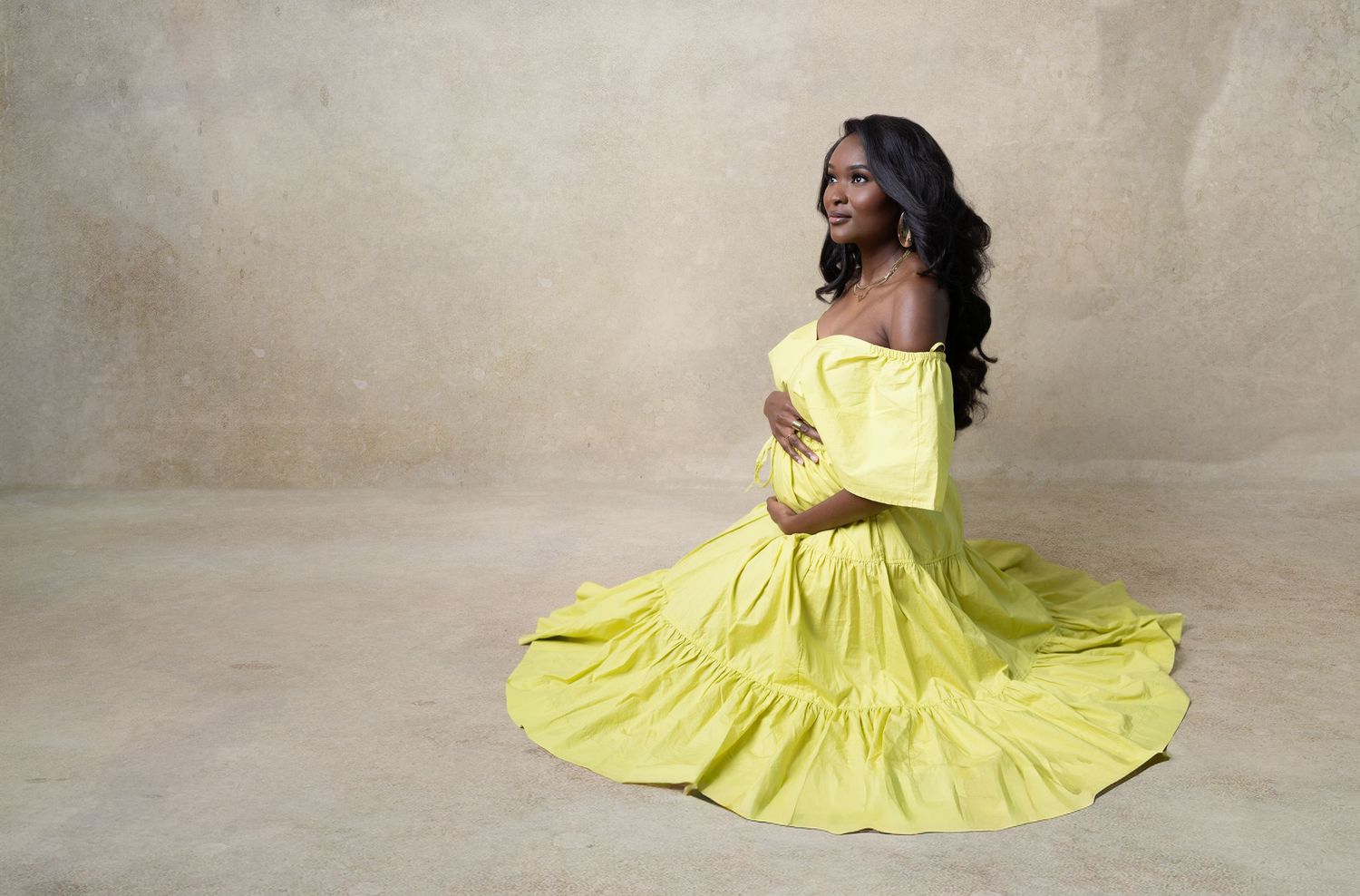 Dramatic maternity photos. Southwest Wisconsin Maternity photos, Madison, WI Verona, Mount Horeb
