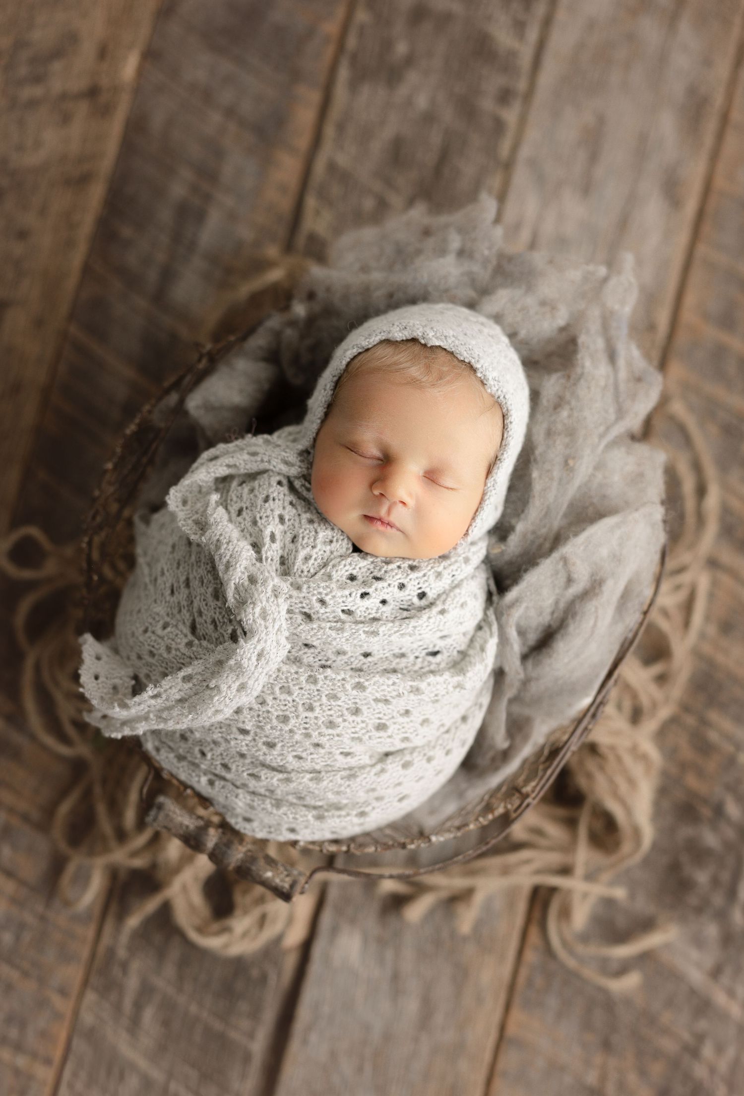 Newborn photo. Hatched Newborn Photography, Verona, Madison, Mount Horeb, Monona, Sun Prairie, WI.
