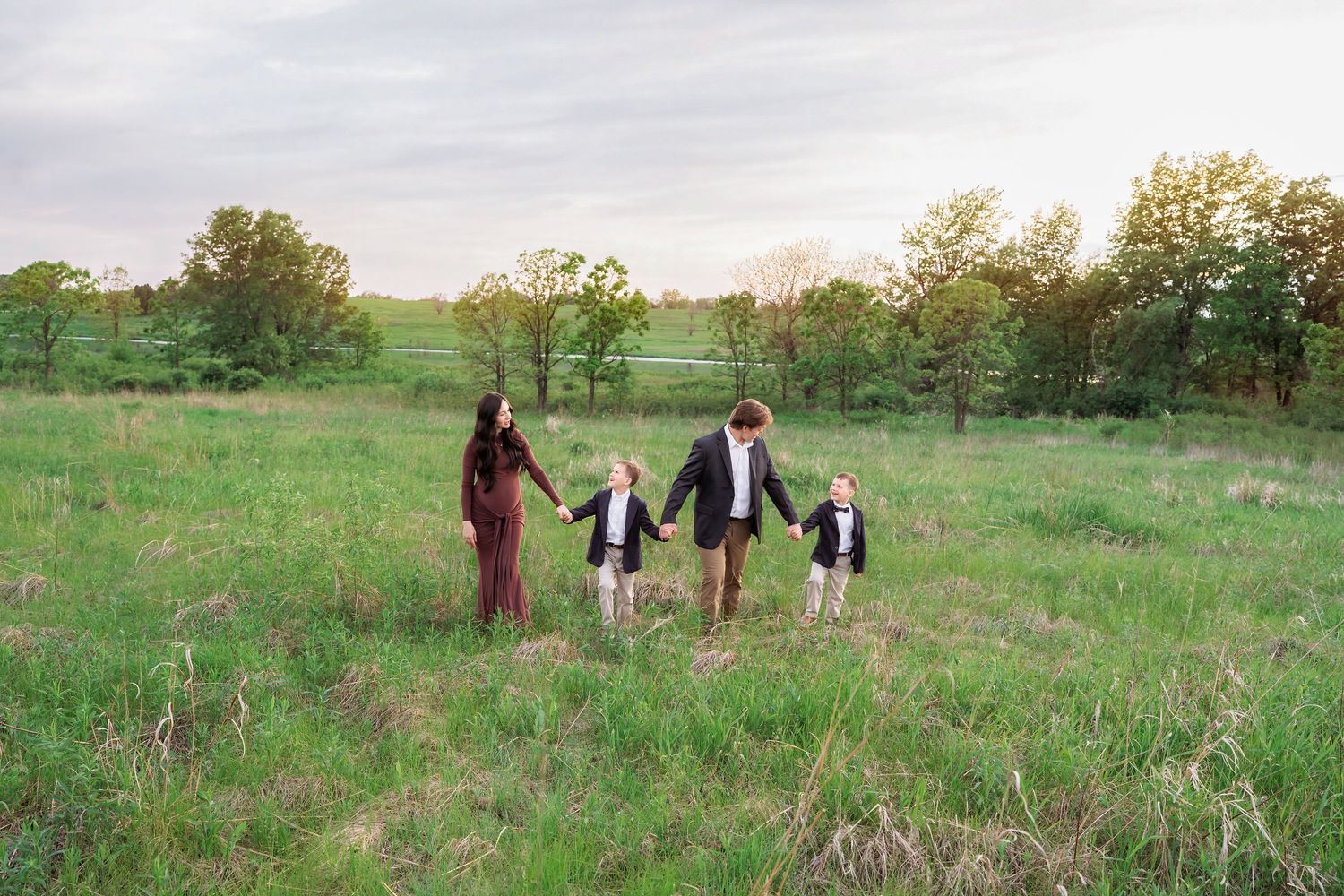 Family photography. Madison, WI Mount Horeb, Wi Verona, WI Newborn Photography