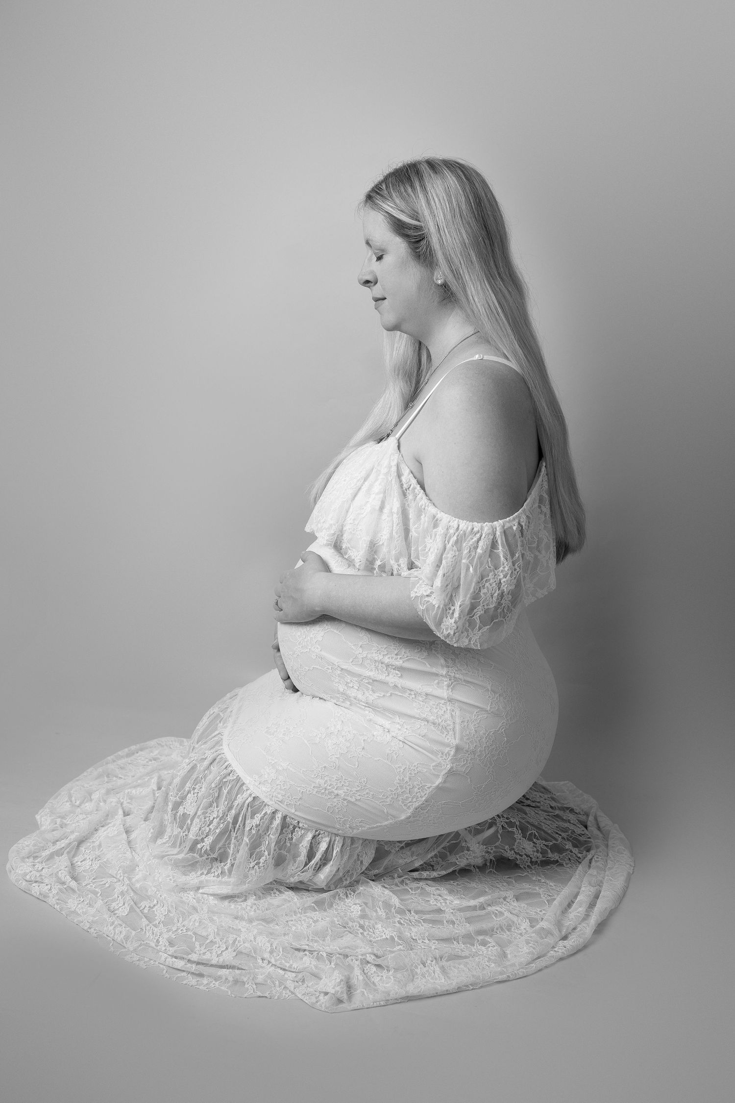 Maternity Photography by Hatched Photography, Serving Madison, Verona, Mount Horeb, Middleton, Sun Prairie and surrounding areas.