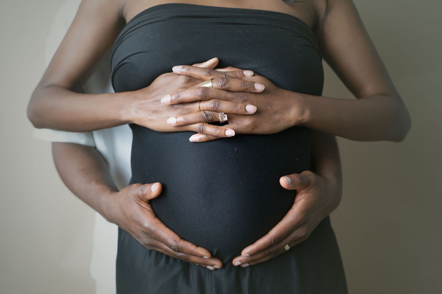 Dramatic maternity photos. Southwest Wisconsin Maternity photos, Madison, WI Verona, Mount Horeb