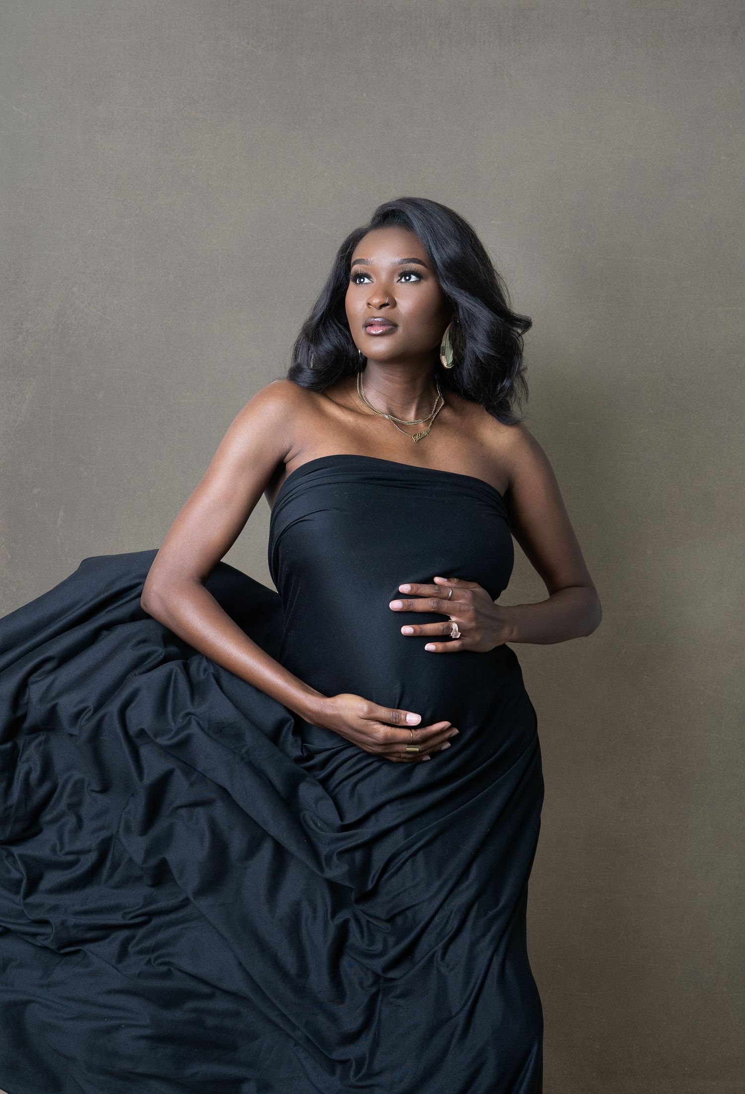 Dramatic maternity photos. Southwest Wisconsin Maternity photos, Madison, WI Verona, Mount Horeb,