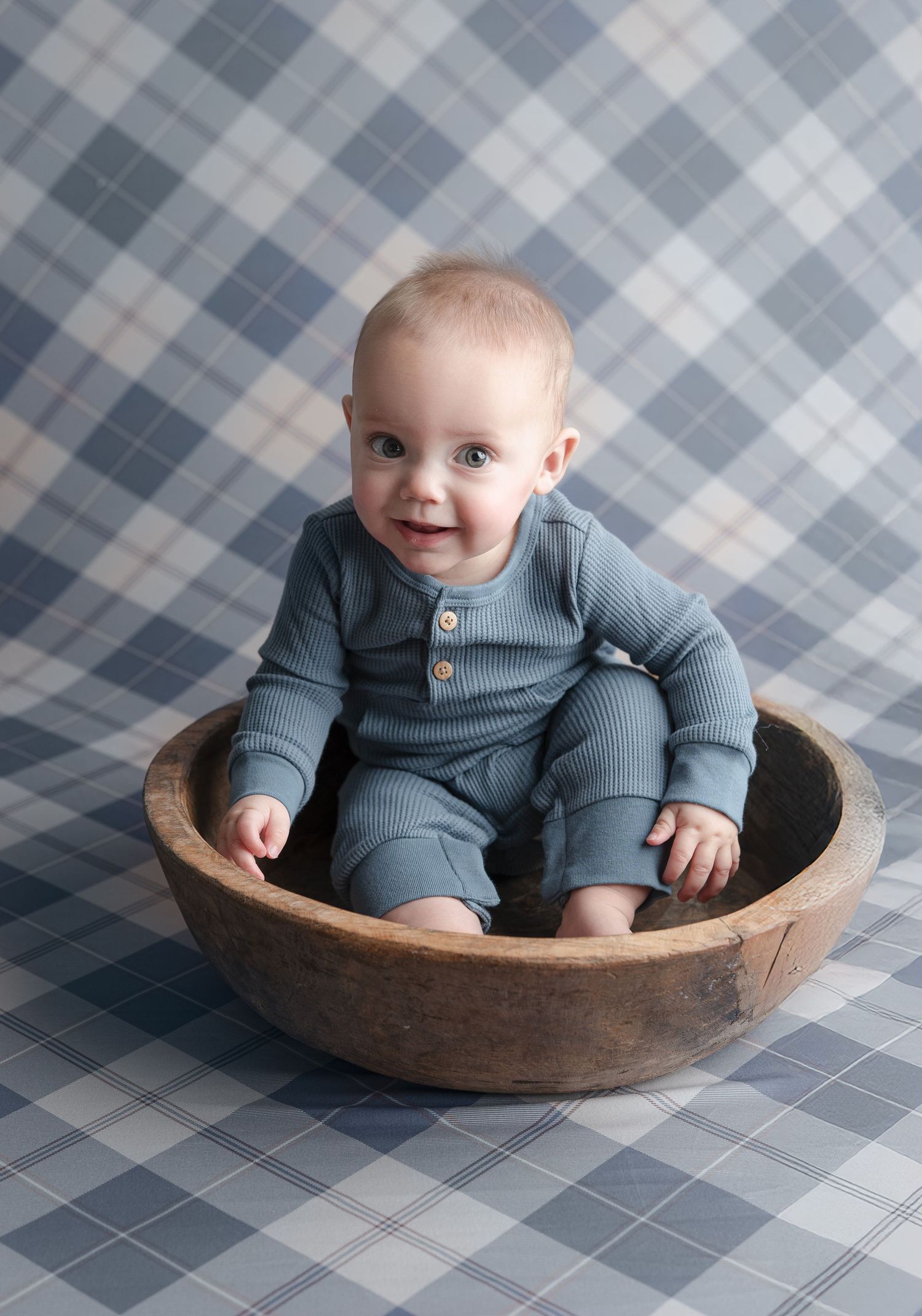 6 month milestone photo, Hatched Newborn Photography