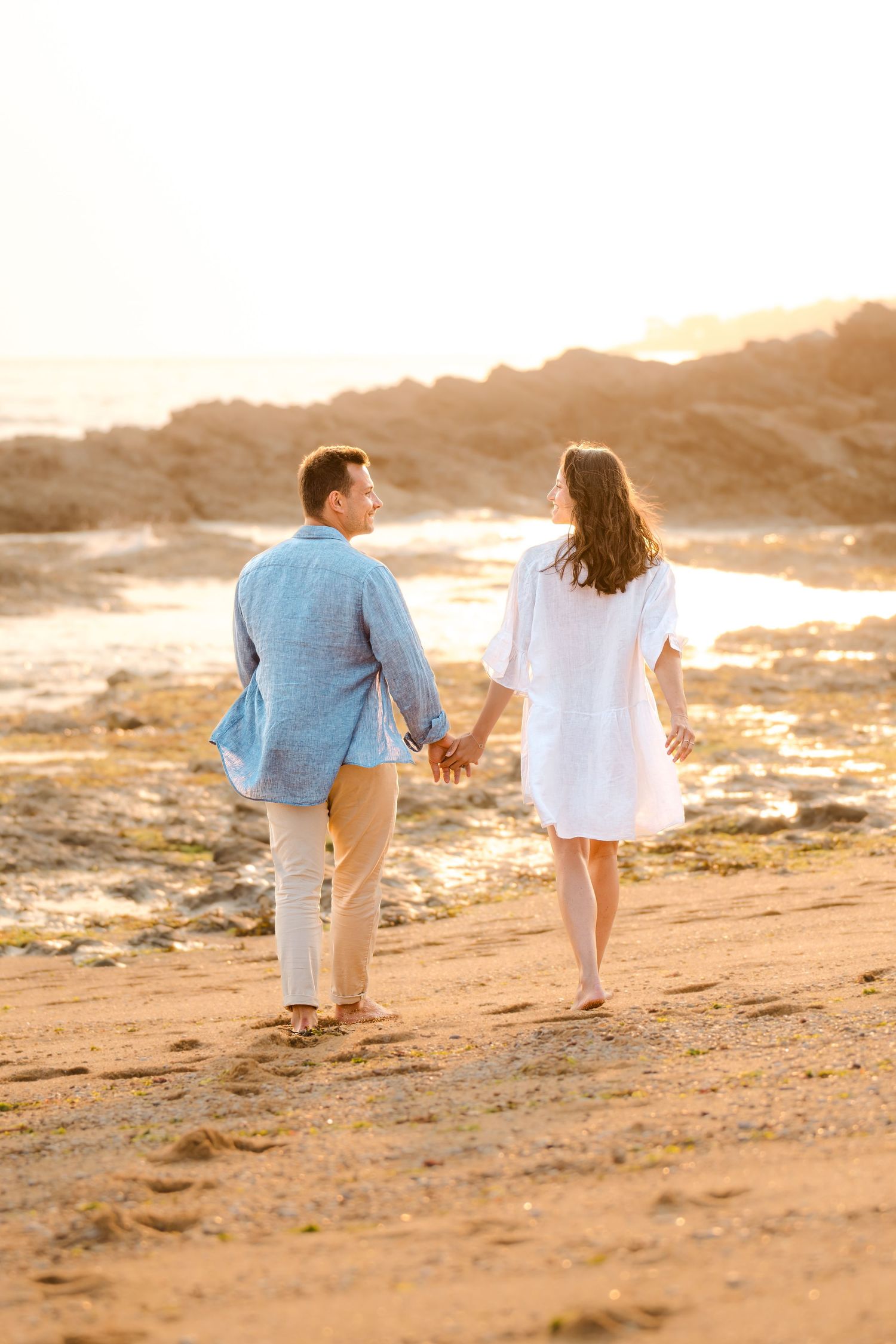 Séance photo de couple au coucher du soleil à Nantes – Photographe de mariage fine art