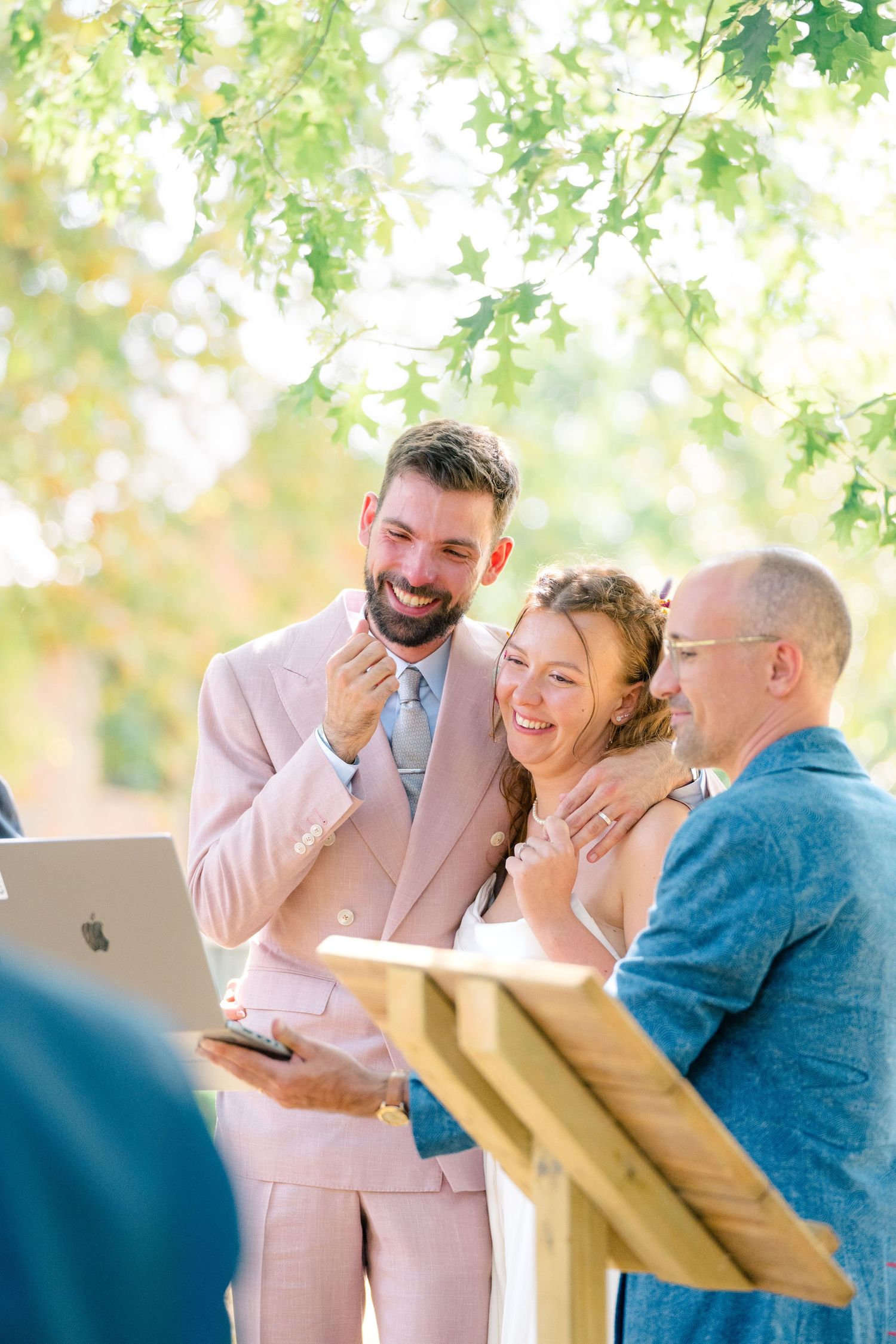 Moment de joie et d’émotion lors d’un mariage à Nantes – Photographe mariage artistique