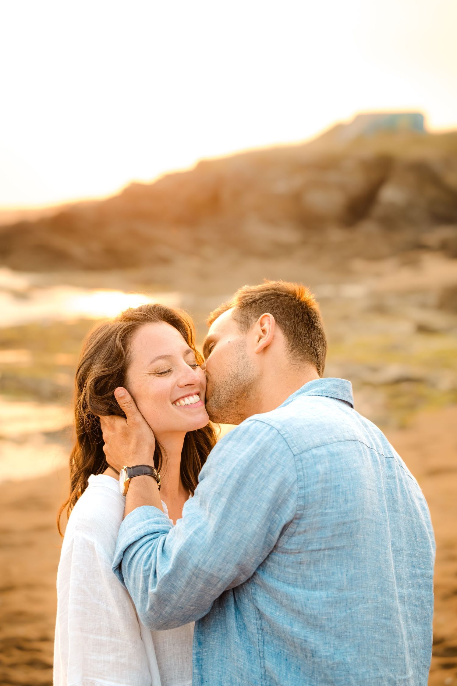 Séance photo de couple au coucher du soleil à Nantes – Photographe de mariage fine art
