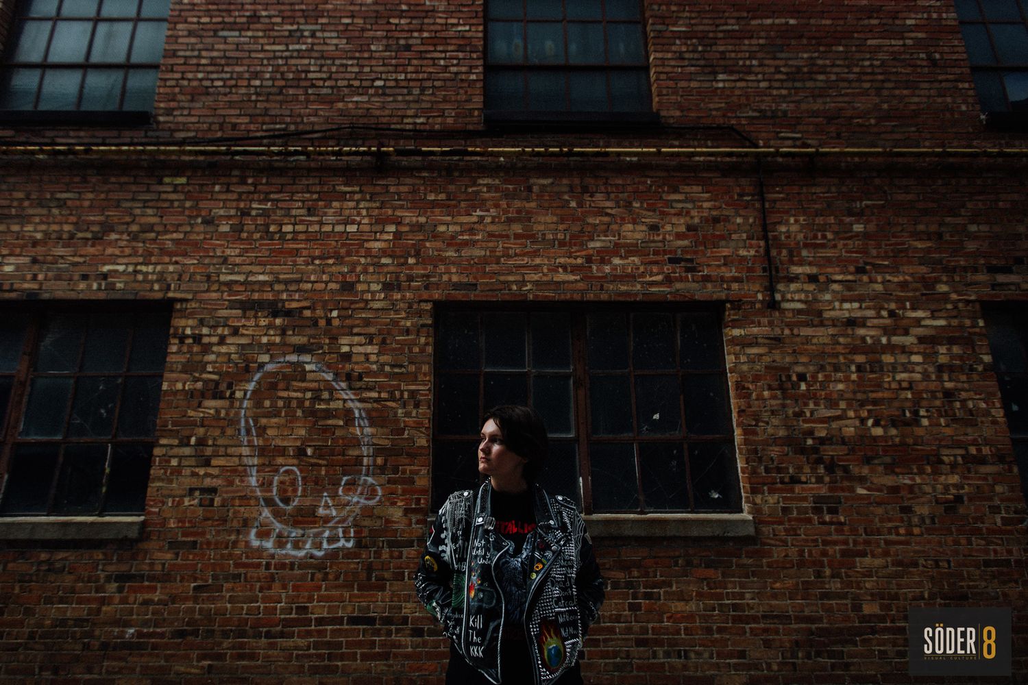 Senior girl in alleyway in mason city, Iowa - SODER 8