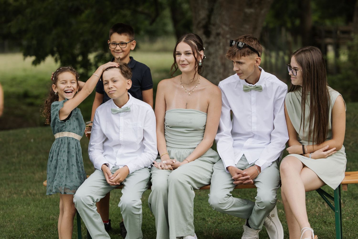 Photographe à Chartres, Eure-et-Loir, je capture vos mariages et instants de vie en famille, couple ou naissance avec émotion.