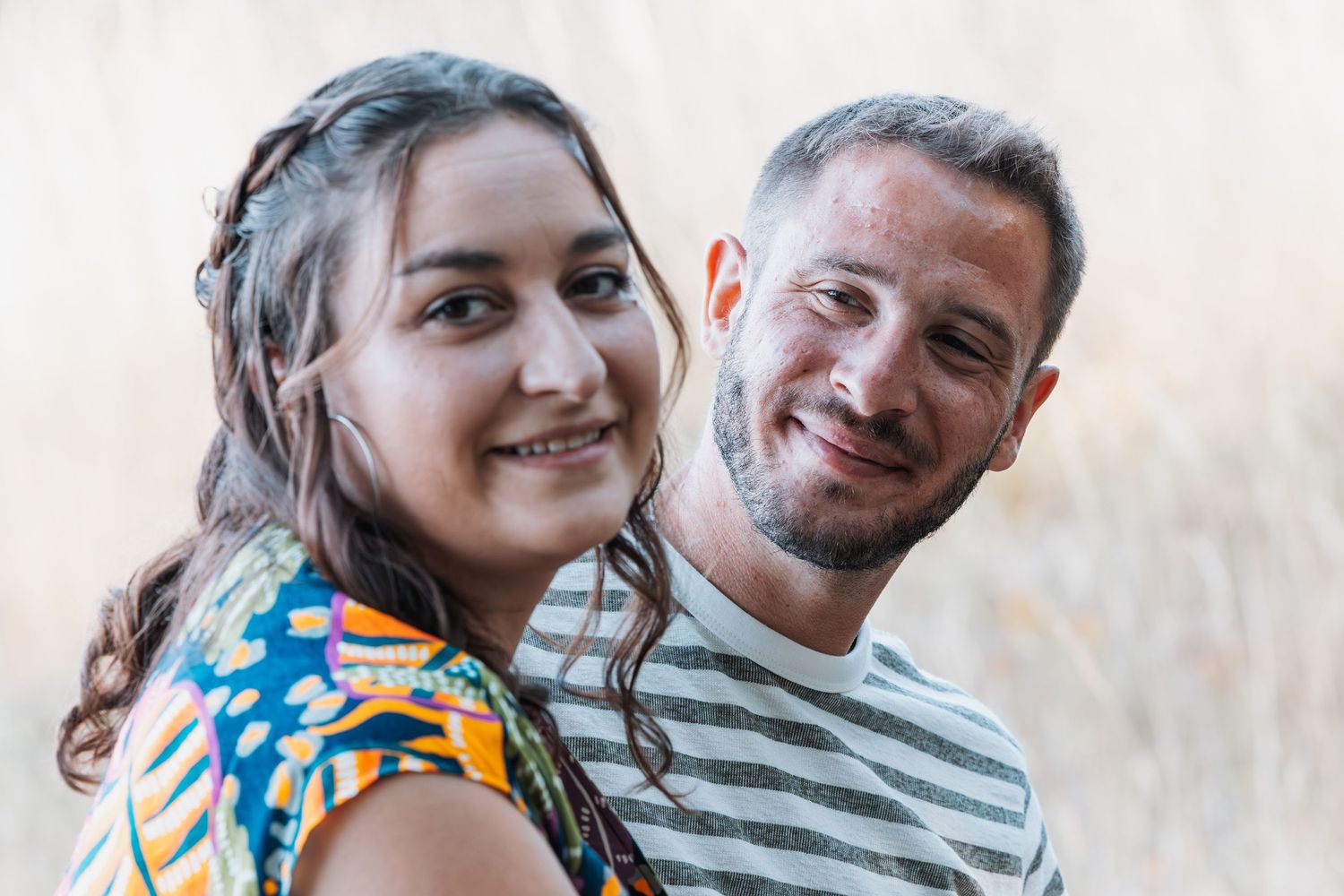 Photographe à Chartres, Eure-et-Loir, je capture vos mariages et instants de vie en famille, couple ou naissance avec émotion.